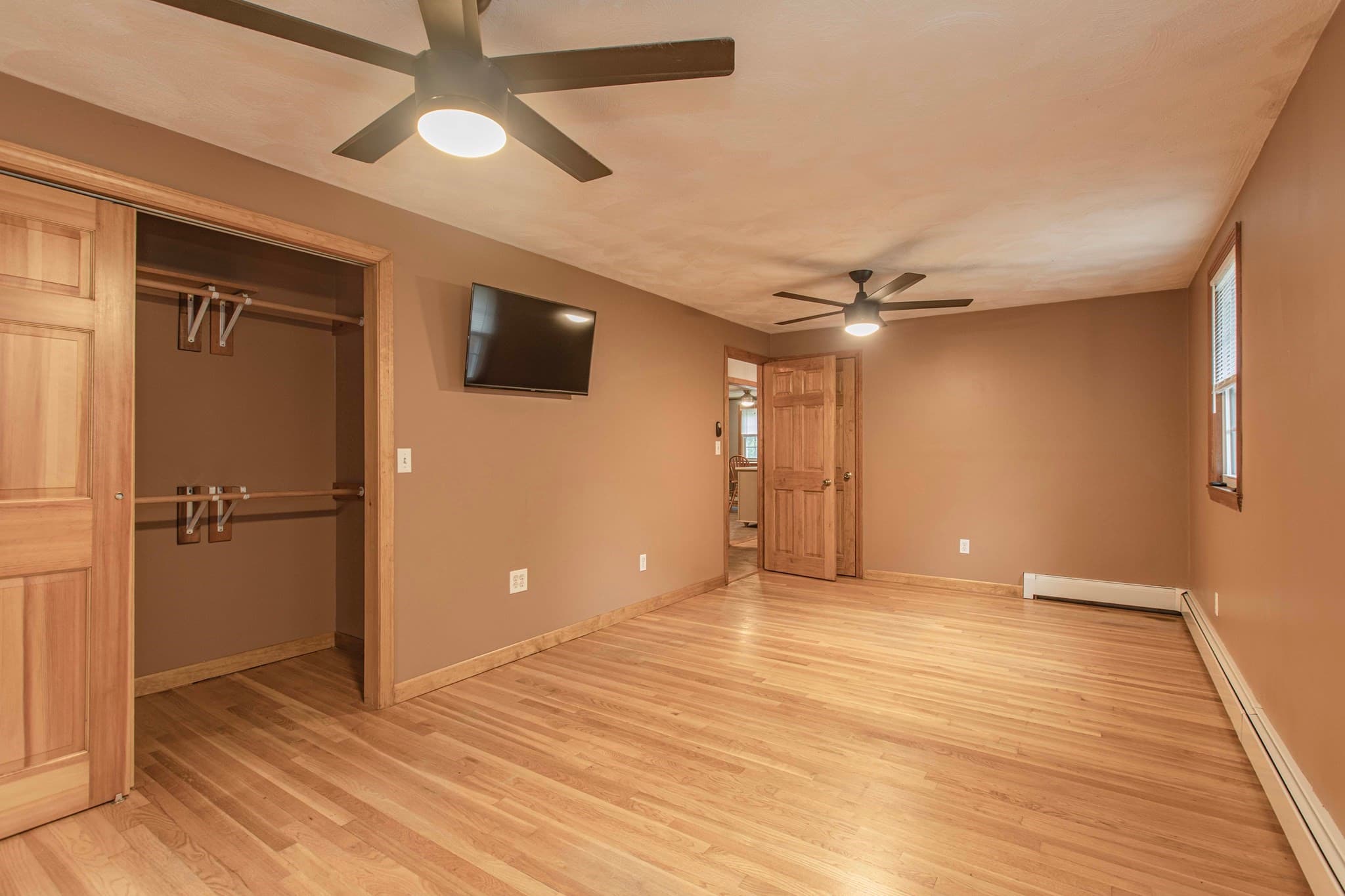 Single Family Residence at 191 Cynthia Dr, Raynham MA 02767, Raynham, photo 18 of 42