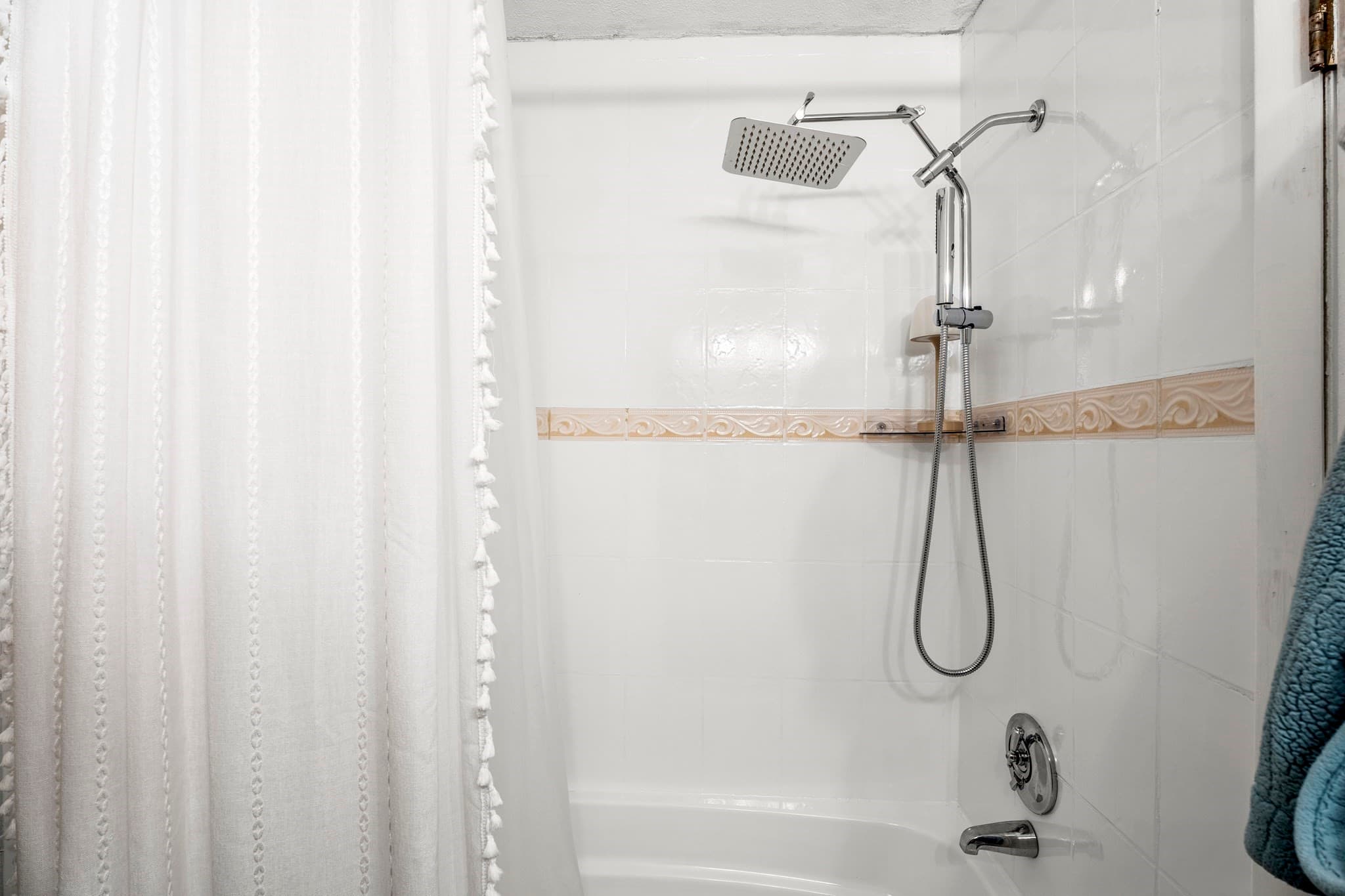 Condominium at 295 Main St # 15, Reading MA 01867, Reading, photo 12 of 19