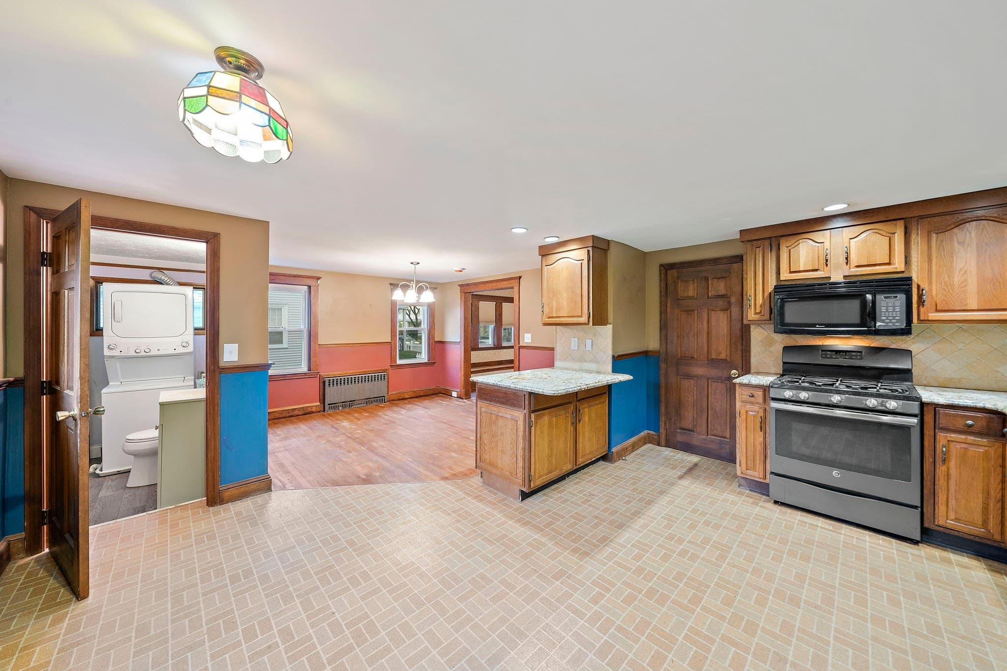 Single Family Residence at 209 Highland Ave, Quincy MA 02170, Quincy, photo 6 of 41