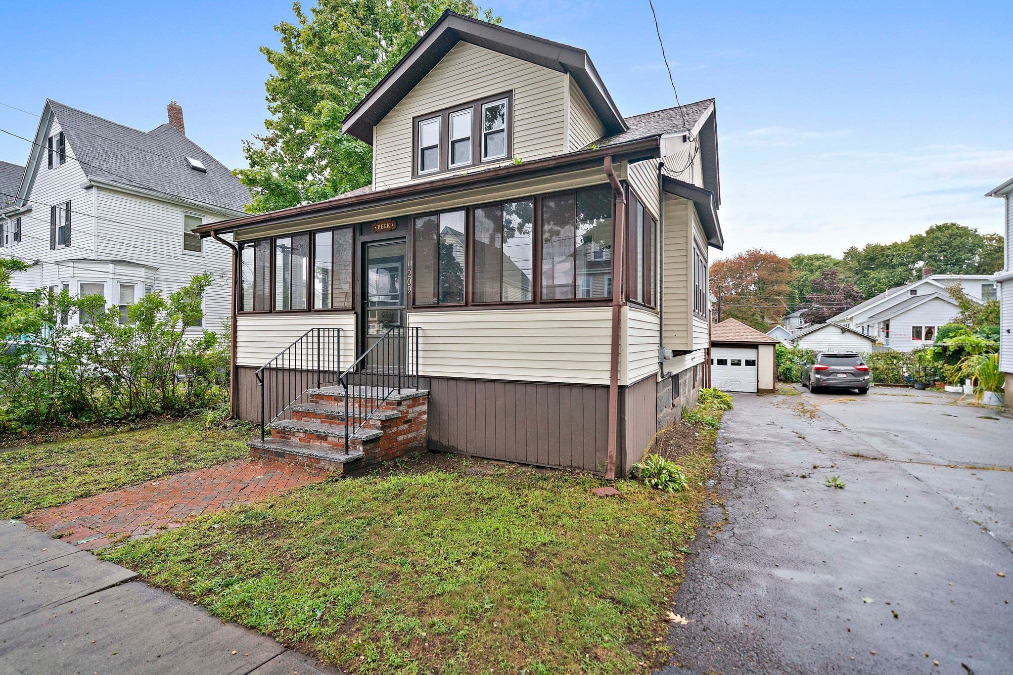 209 Highland Ave, Quincy MA 02170