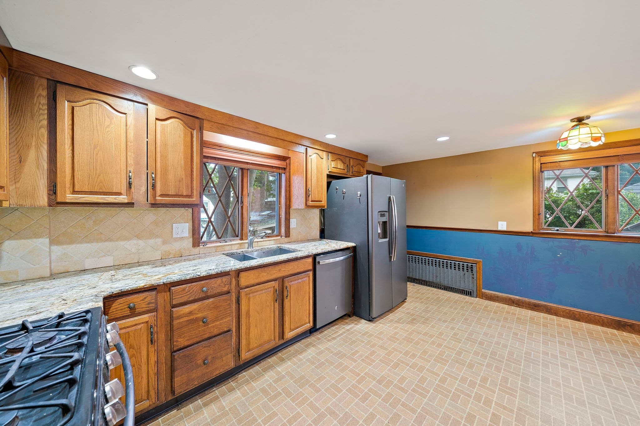 Single Family Residence at 209 Highland Ave, Quincy MA 02170, Quincy, photo 8 of 41