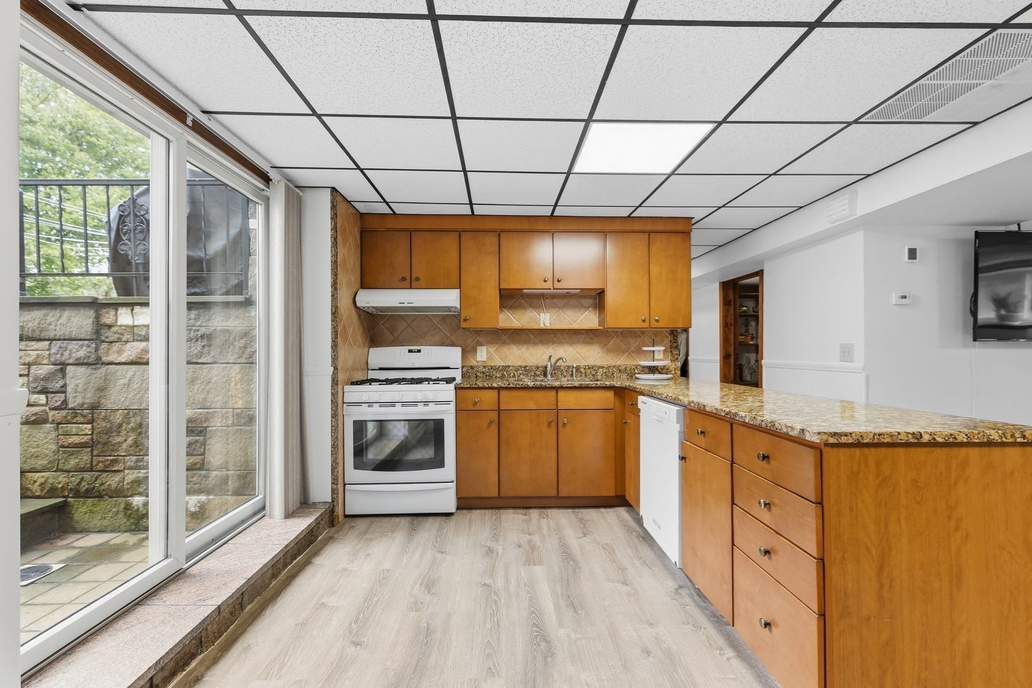 Single Family Residence at 15 Madison Ct, Westport MA 02790, Westport, photo 31 of 41