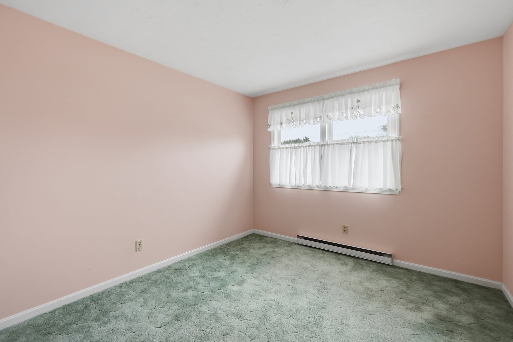 Single Family Residence at 44 Dennison Hill Rd, Southbridge MA 01550, Southbridge, photo 14 of 32