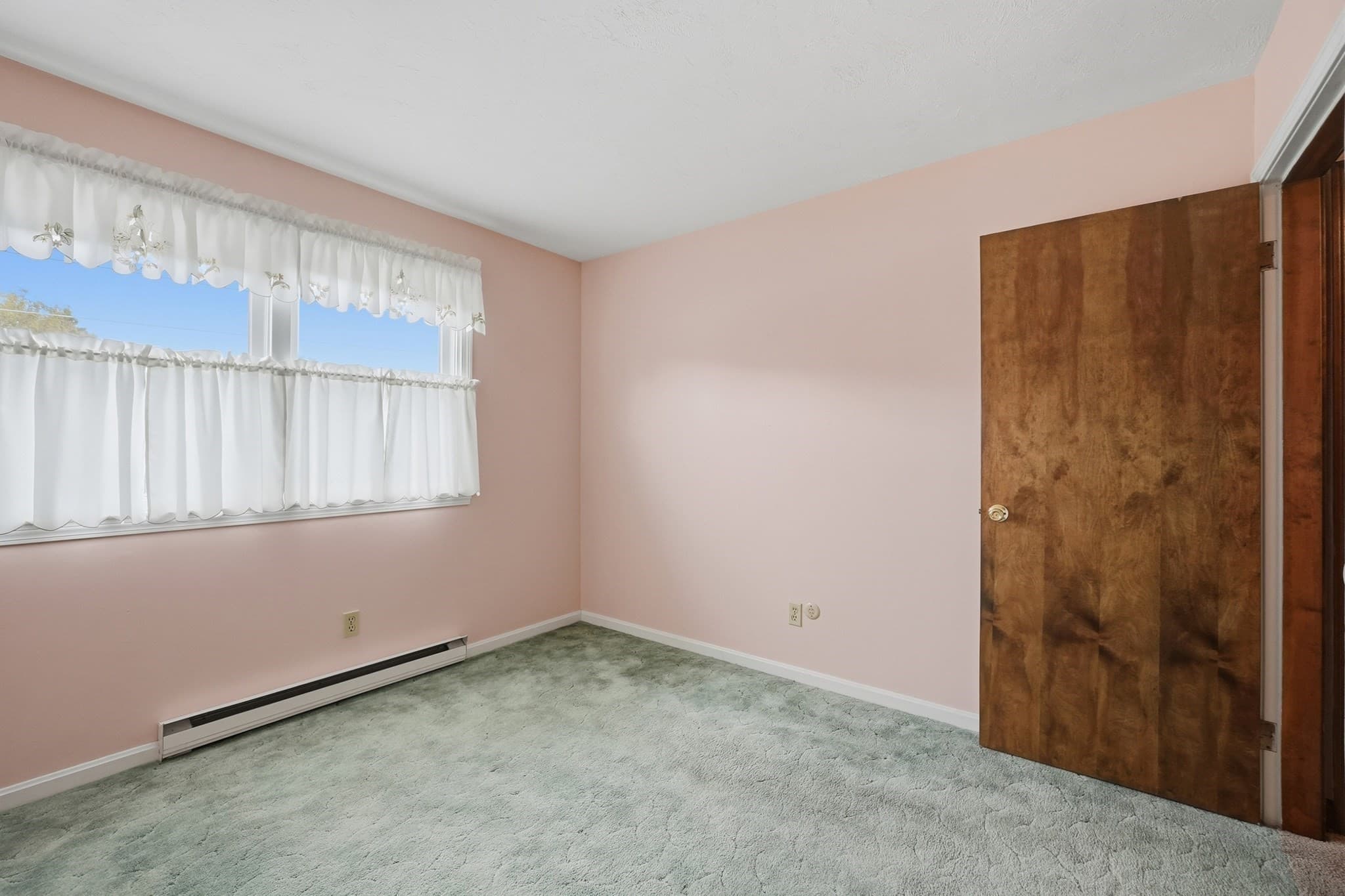 Single Family Residence at 44 Dennison Hill Rd, Southbridge MA 01550, Southbridge, photo 15 of 32