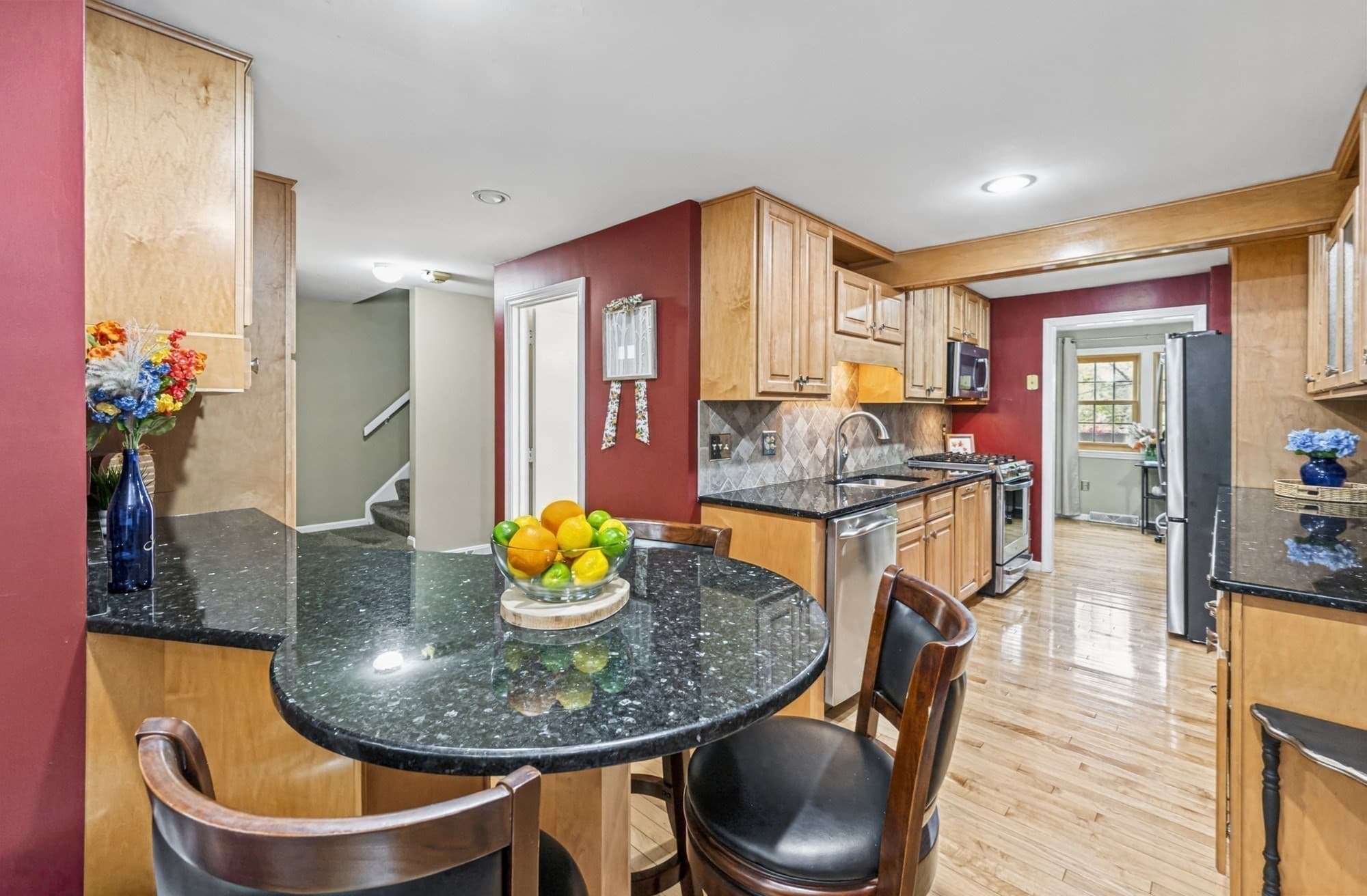 Condominium at 30 Apache Way # 30, Tewksbury MA 01876, Tewksbury, photo 5 of 26