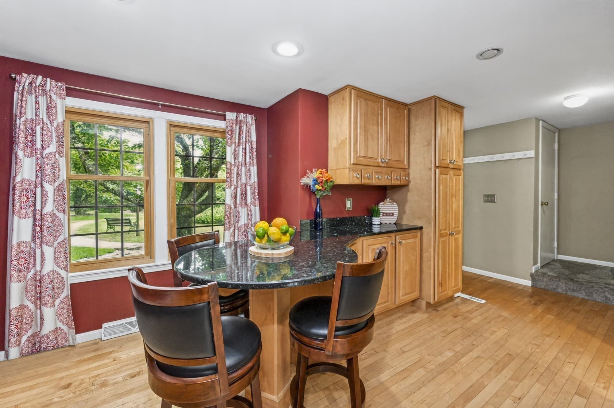 Condominium at 30 Apache Way # 30, Tewksbury MA 01876, Tewksbury, photo 4 of 26