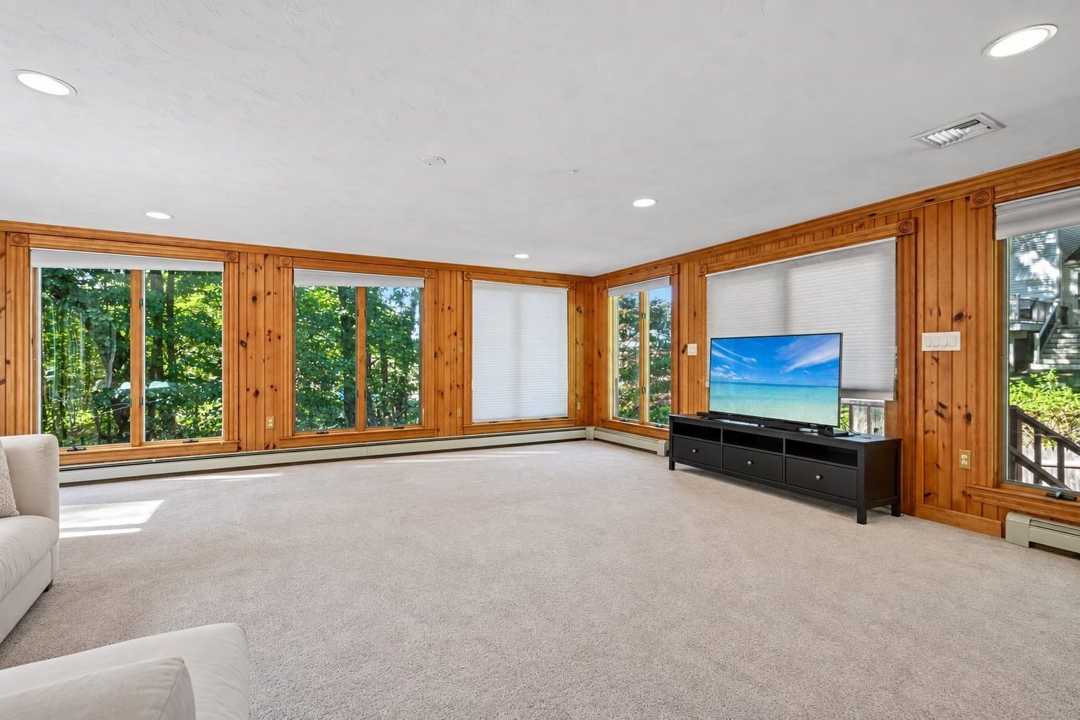 Single Family Residence at 25 Evelyn Pl, Quincy MA 02171, Quincy, photo 10 of 32
