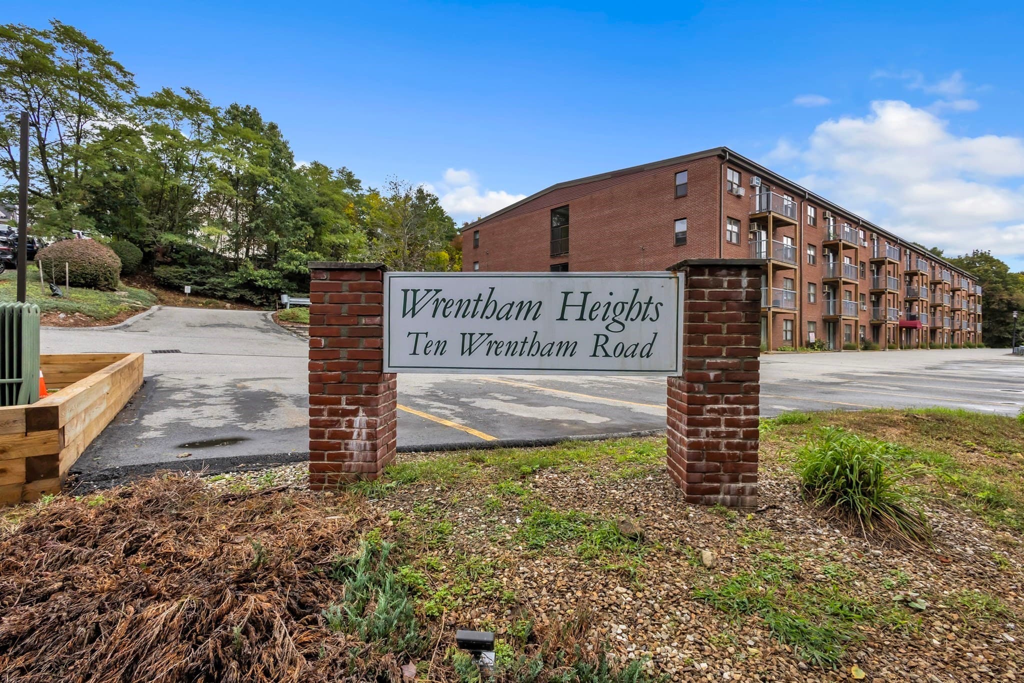 10 Wrentham Rd # 108, Worcester MA 01602
