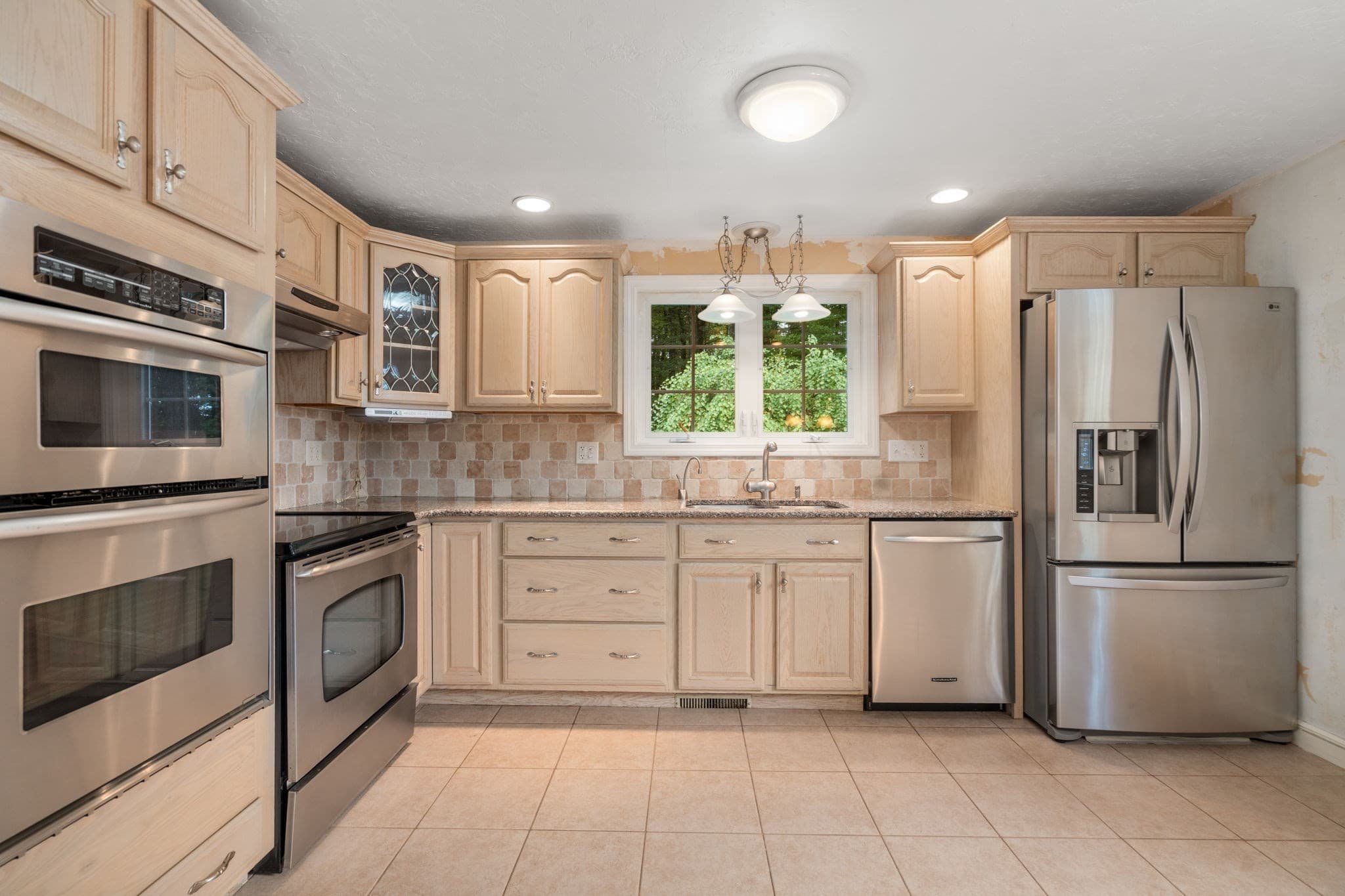 2 Family - 2 Units Side by Side at 11 Summit Road, Southborough MA 01772, Southborough, photo 7 of 41