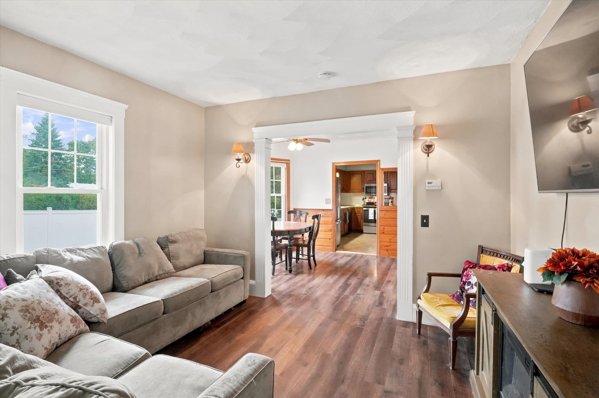 Single Family Residence at 206 Fays Ave, Lynn MA 01904, Lynn, photo 7 of 42