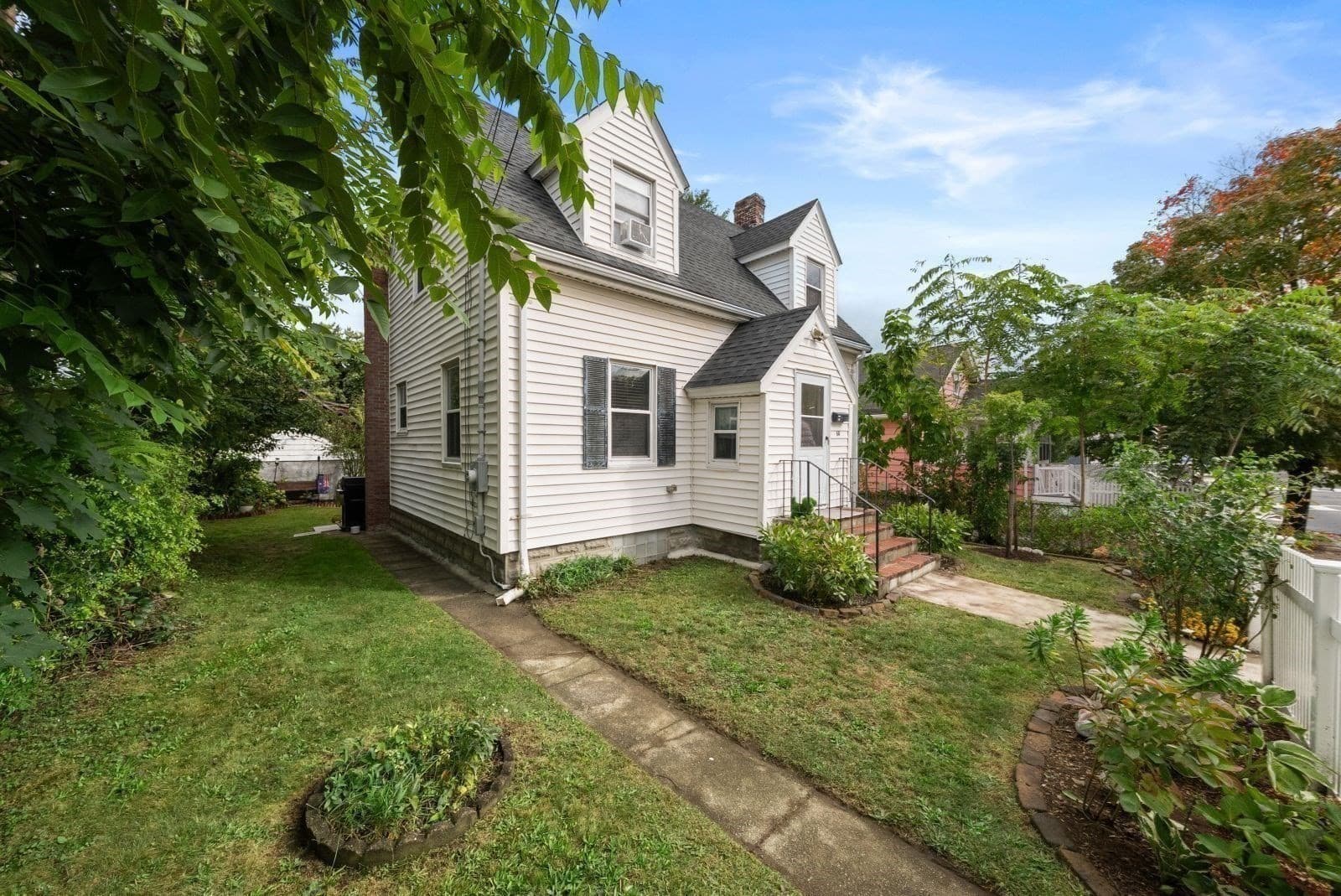 Single Family Residence at 68 Grover St, Everett MA 02149, Everett, photo 24 of 26