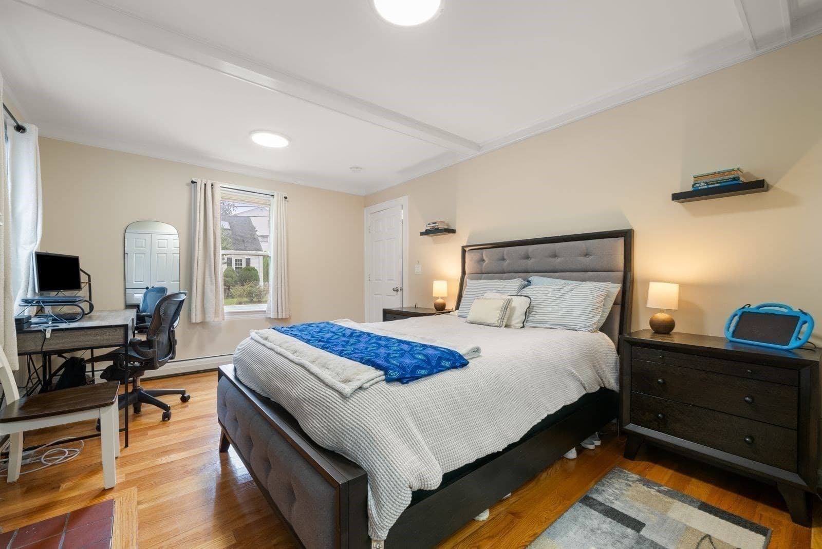 Single Family Residence at 68 Grover St, Everett MA 02149, Everett, photo 10 of 26