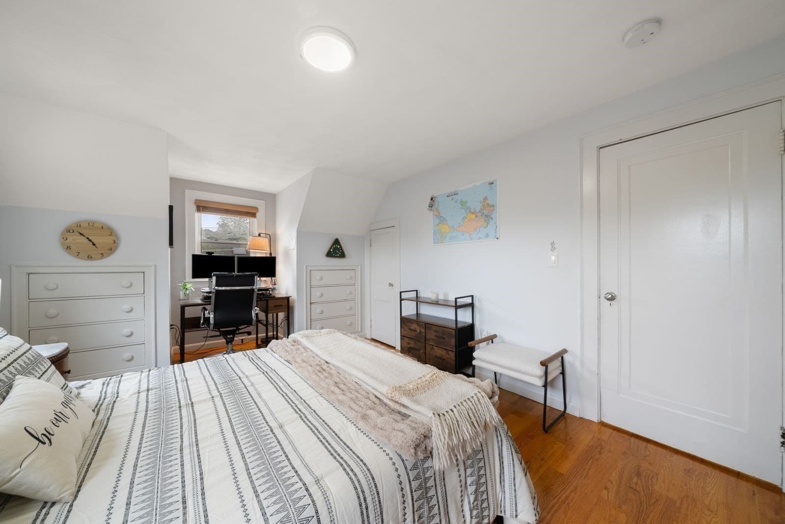 Single Family Residence at 68 Grover St, Everett MA 02149, Everett, photo 14 of 26