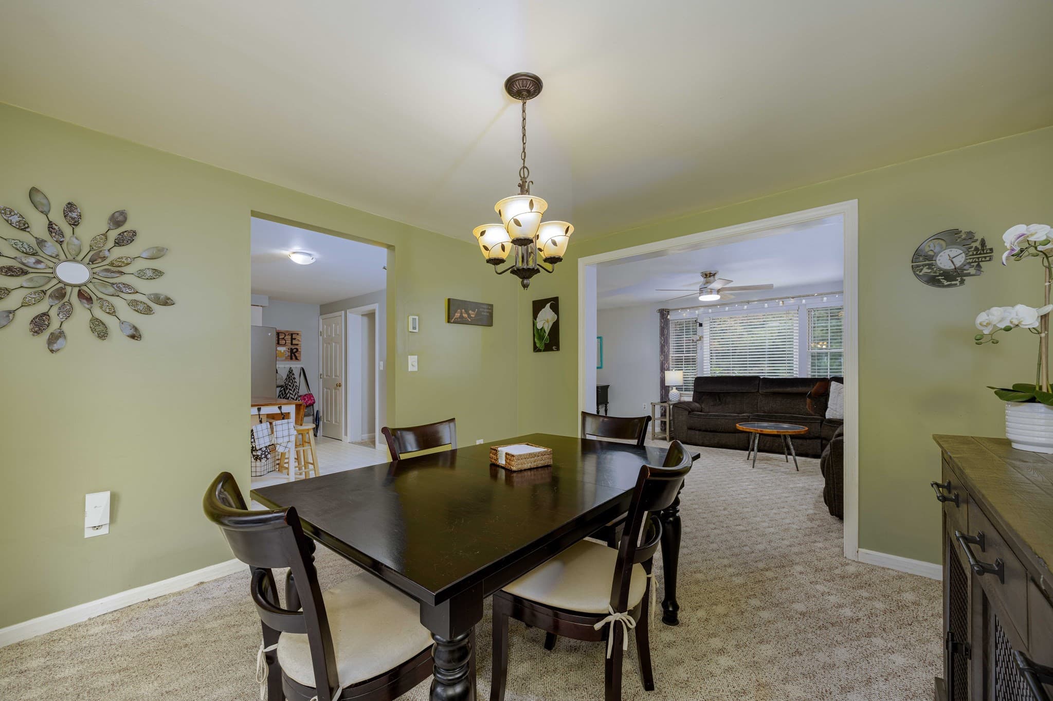 Condominium at 2 Elm Street # B, Medway MA 02053, Medway, photo 8 of 39