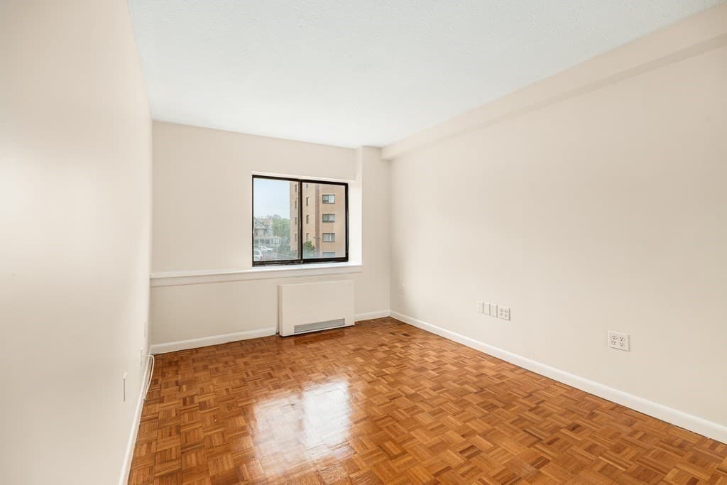 Condominium at 300 Lynn Shore Dr # 307, Lynn MA 01902, photo 23 of 28