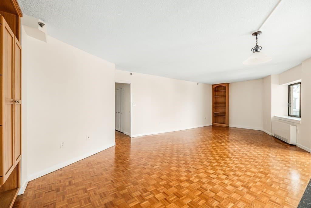 Condominium at 300 Lynn Shore Dr # 307, Lynn MA 01902, photo 17 of 28