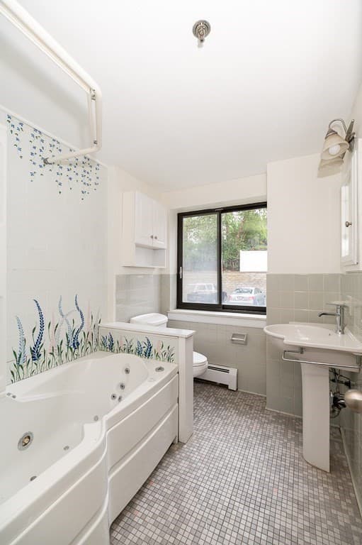 Condominium at 300 Lynn Shore Dr # 307, Lynn MA 01902, Lynn, photo 28 of 28