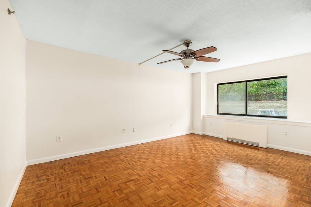 Condominium at 300 Lynn Shore Dr # 307, Lynn MA 01902, Lynn, photo 20 of 28
