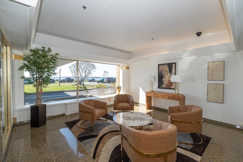 Condominium at 300 Lynn Shore Dr # 307, Lynn MA 01902, photo 8 of 28