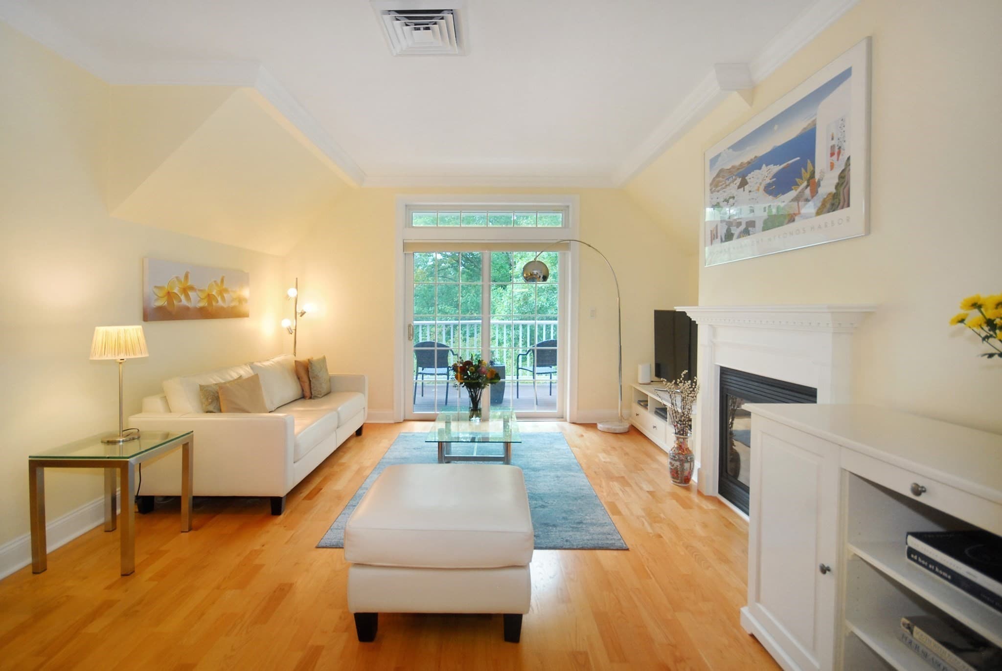 Condominium at 95 Conant St # 413, Concord MA 01742, Concord, photo 3 of 28