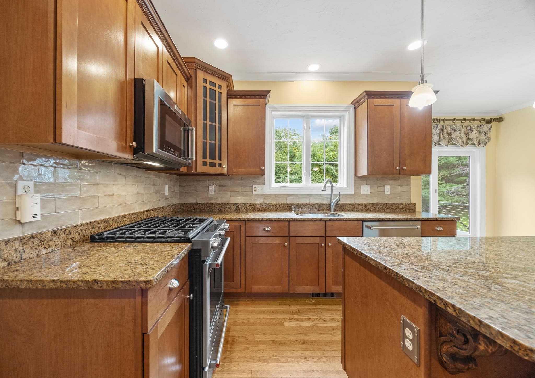 Single Family Residence at 3 Trappers Path, Lakeville MA 02347, Lakeville, photo 7 of 38