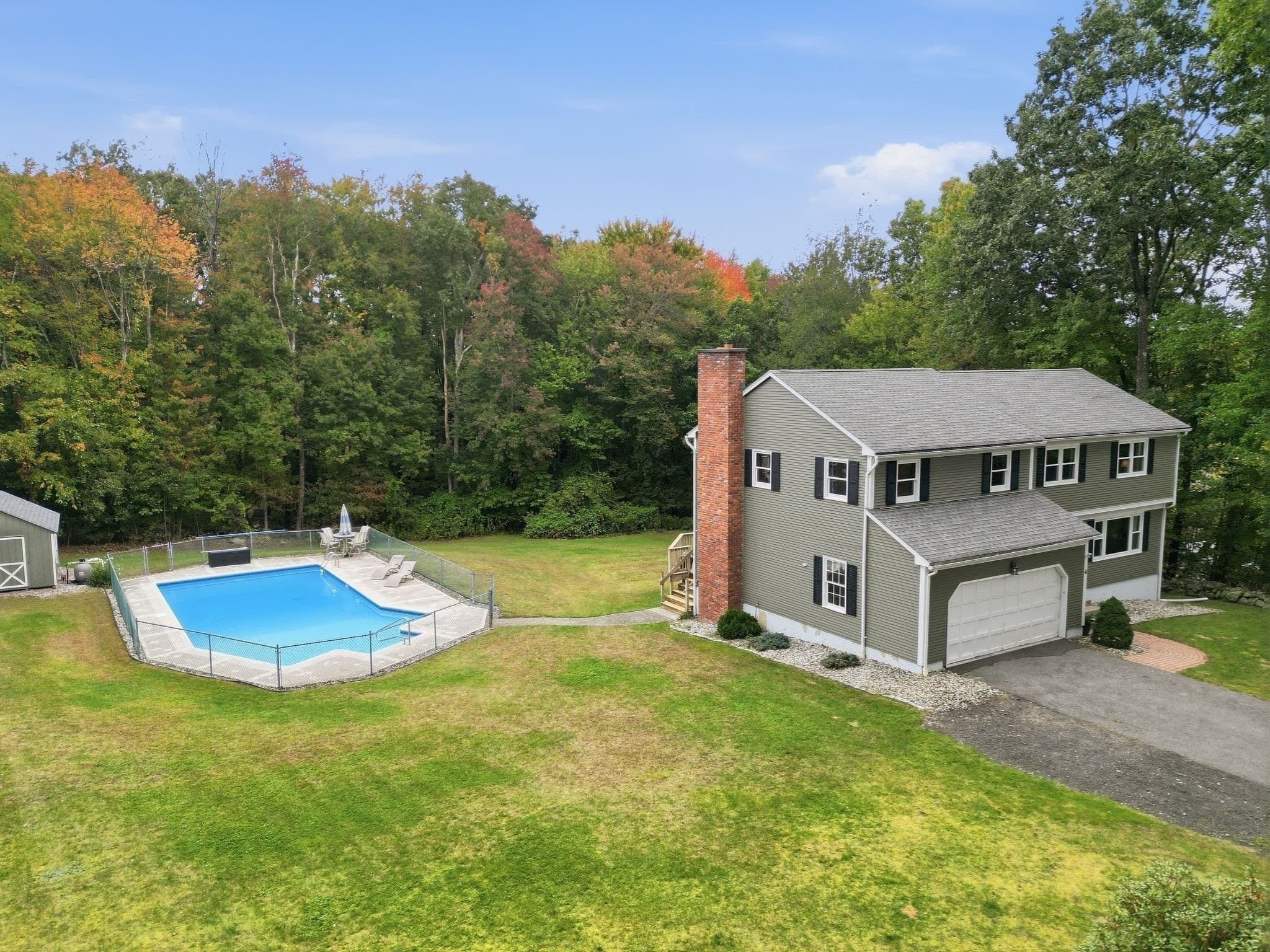 Single Family Residence at 4 Edson Dr, Wilbraham MA 01095, Wilbraham, photo 2 of 42