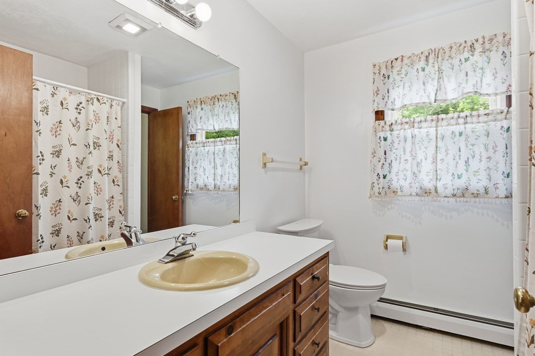 Single Family Residence at 4 Edson Dr, Wilbraham MA 01095, Wilbraham, photo 26 of 42