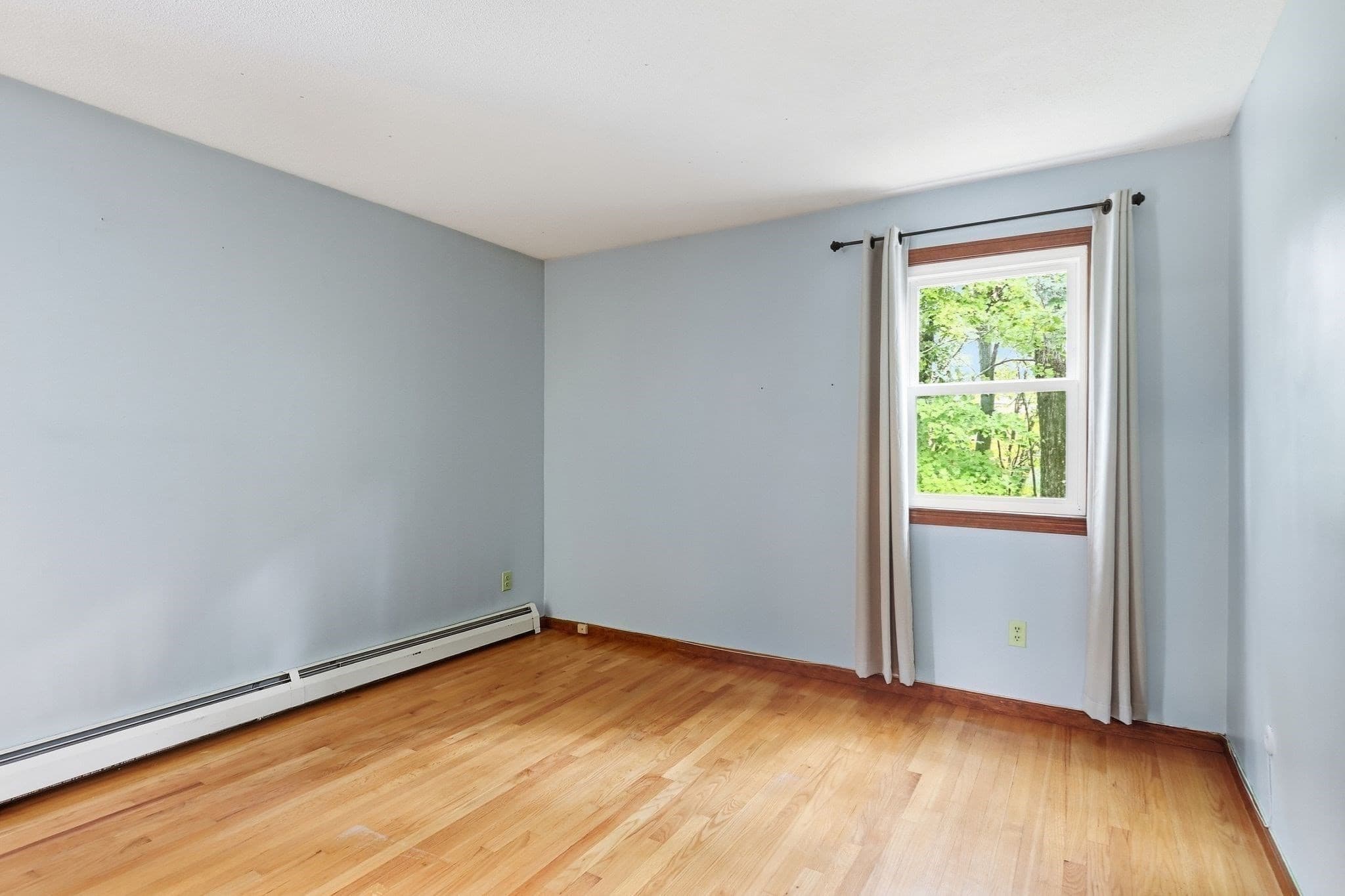 Single Family Residence at 4 Edson Dr, Wilbraham MA 01095, Wilbraham, photo 32 of 42