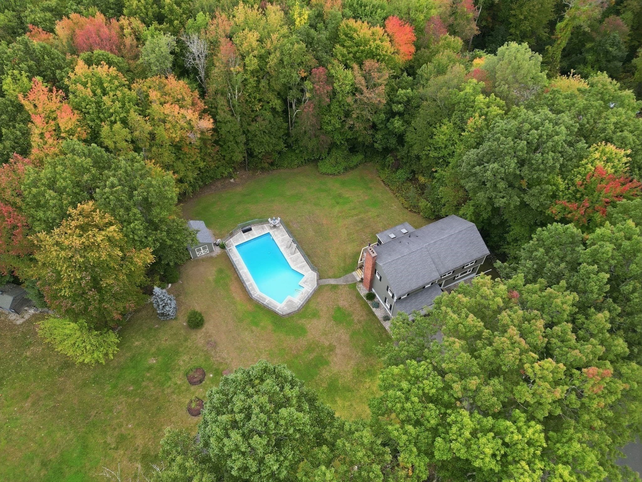 4 Edson Dr, Wilbraham MA 01095