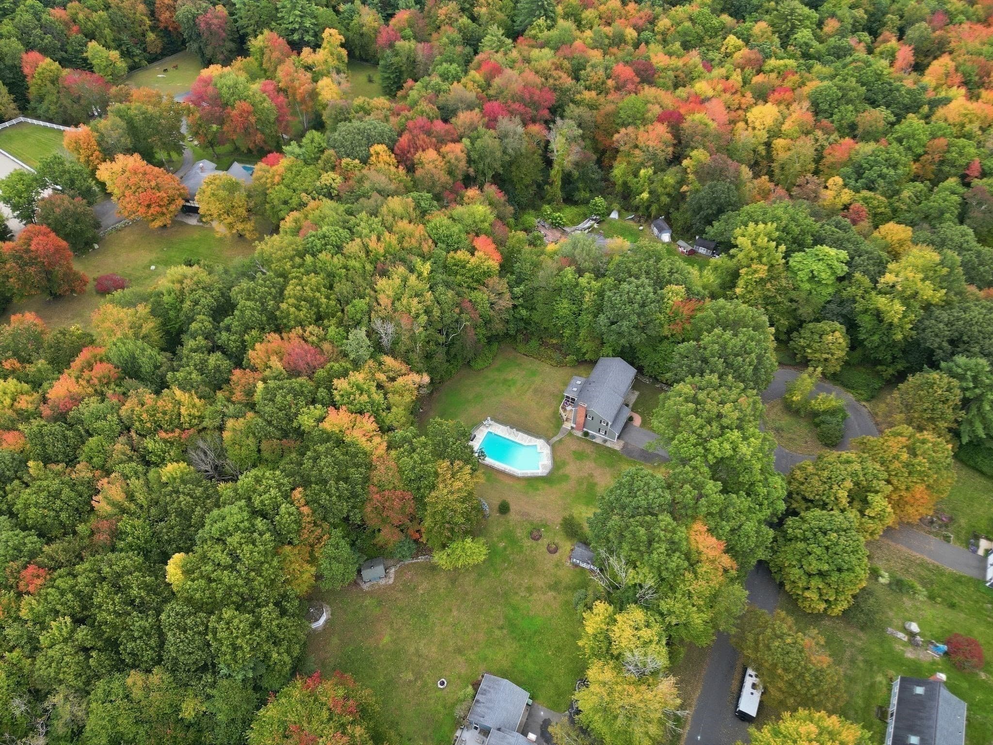 Single Family Residence at 4 Edson Dr, Wilbraham MA 01095, Wilbraham, photo 9 of 42