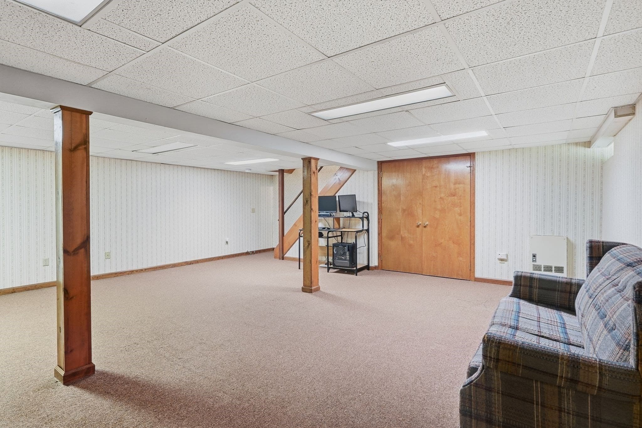 Single Family Residence at 4 Edson Dr, Wilbraham MA 01095, Wilbraham, photo 35 of 42