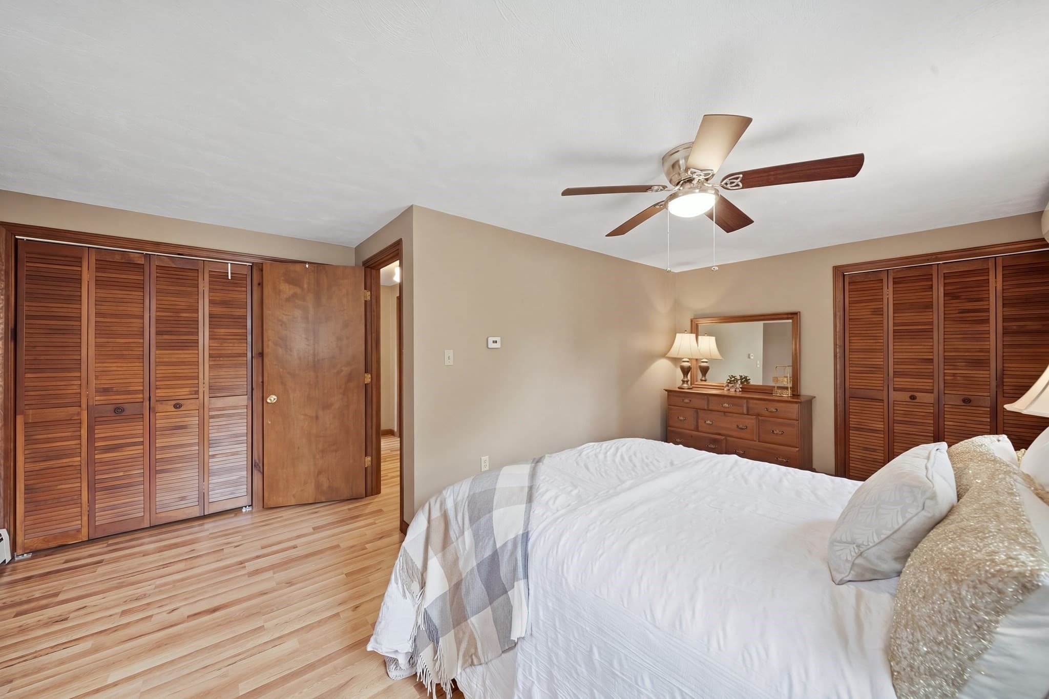 Single Family Residence at 672 Shawsheen St, Tewksbury MA 01876, Tewksbury, photo 17 of 41