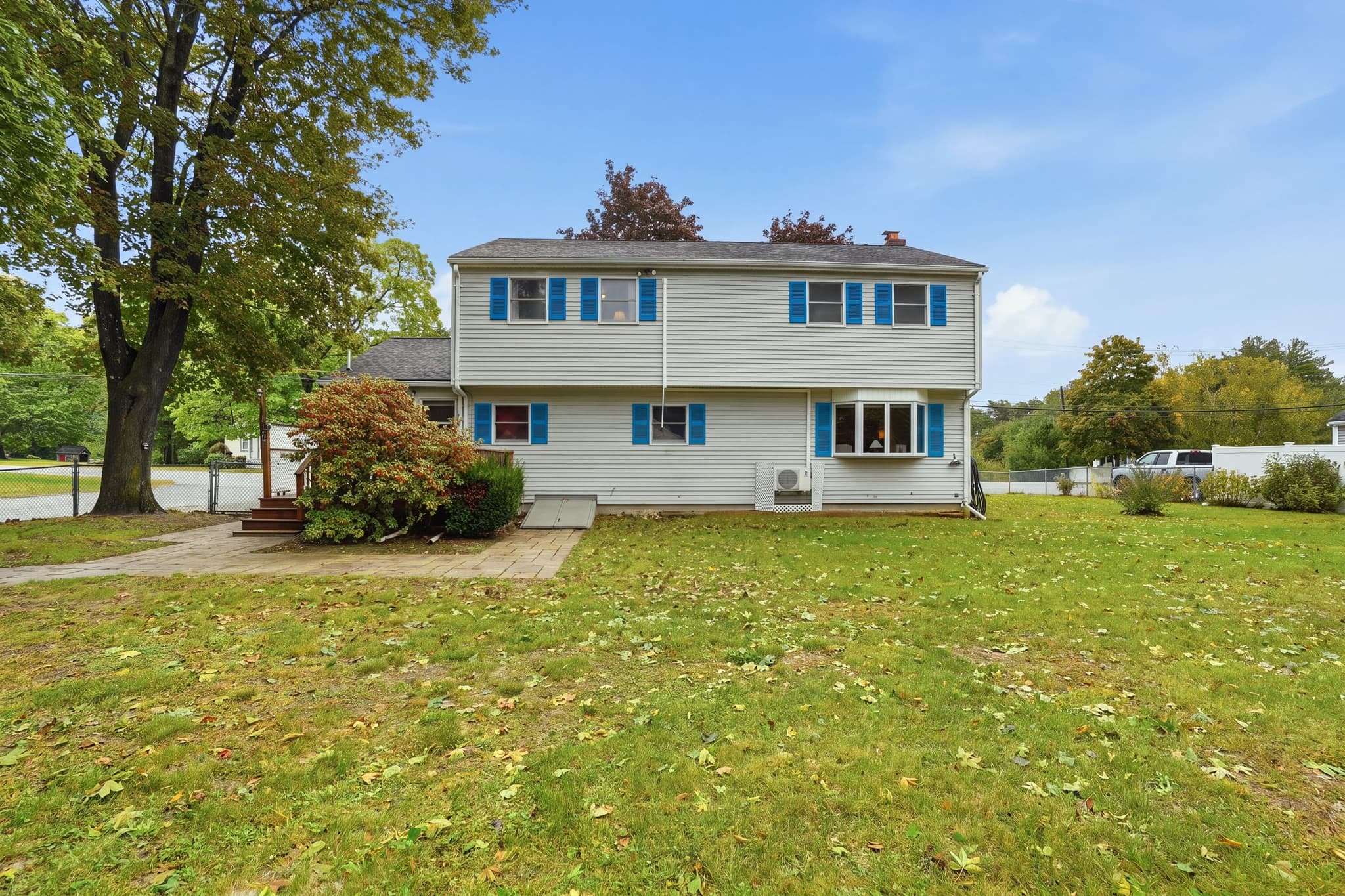 Single Family Residence at 672 Shawsheen St, Tewksbury MA 01876, Tewksbury, photo 32 of 41