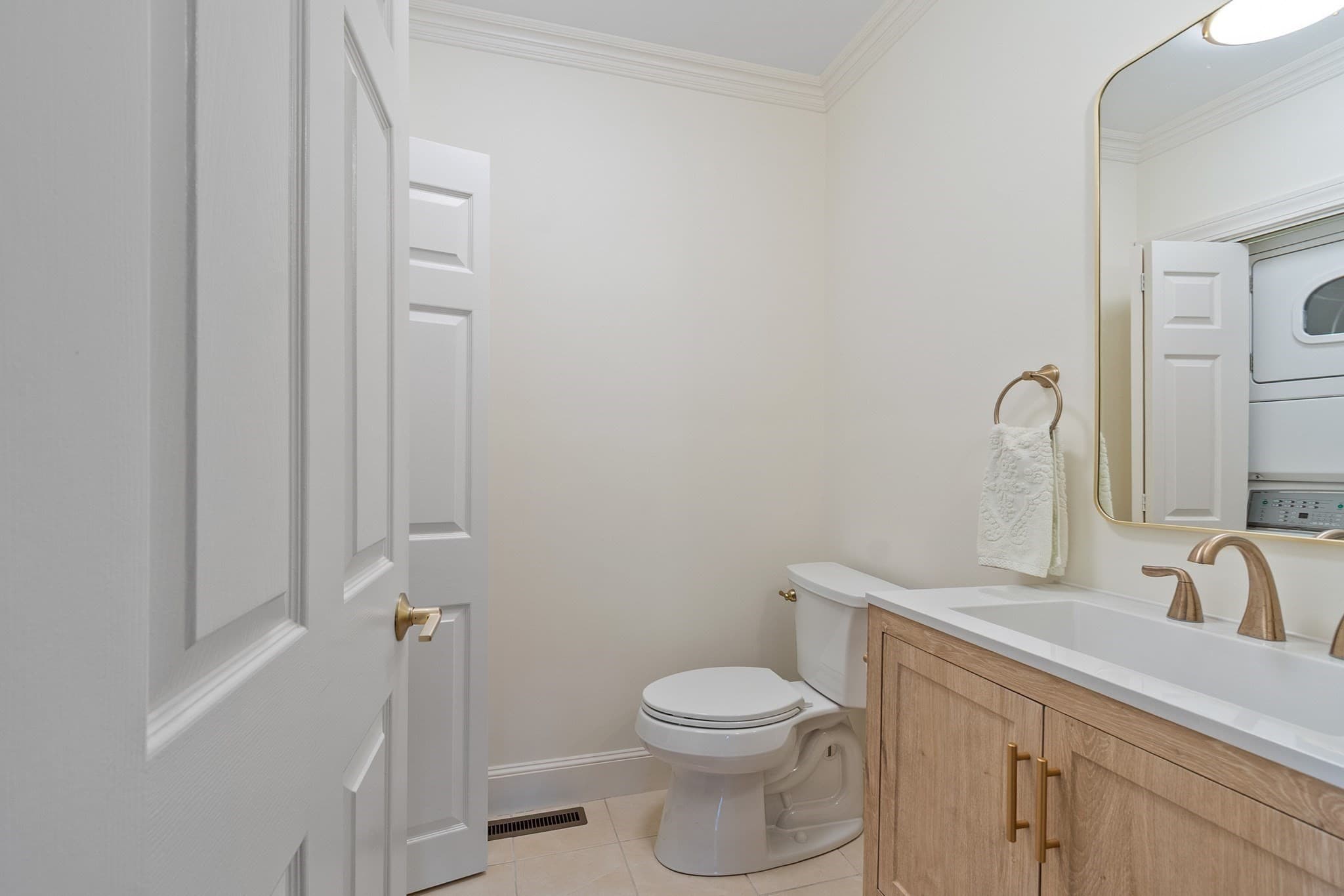 Single Family Residence at 88 N Billerica Rd, Tewksbury MA 01876, Tewksbury, photo 13 of 42