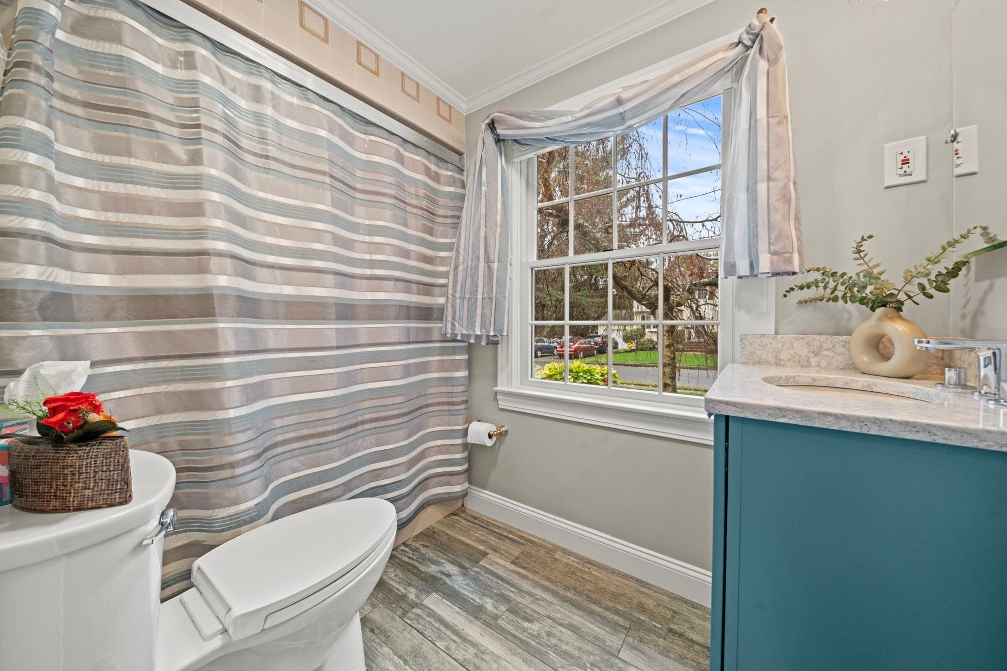 Single Family Residence at 54 Edward Ave, Lynnfield MA 01940, Lynnfield, photo 16 of 33