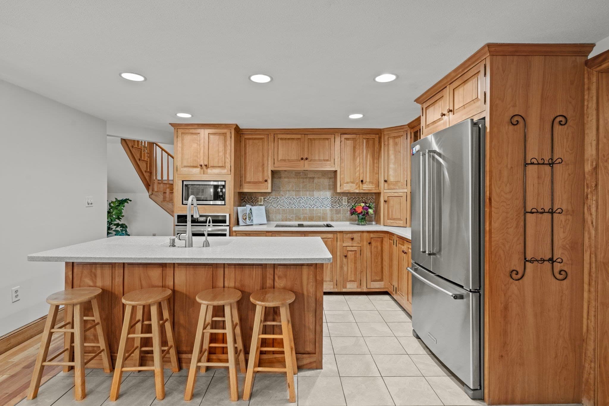 Single Family Residence at 54 Edward Ave, Lynnfield MA 01940, Lynnfield, photo 3 of 33