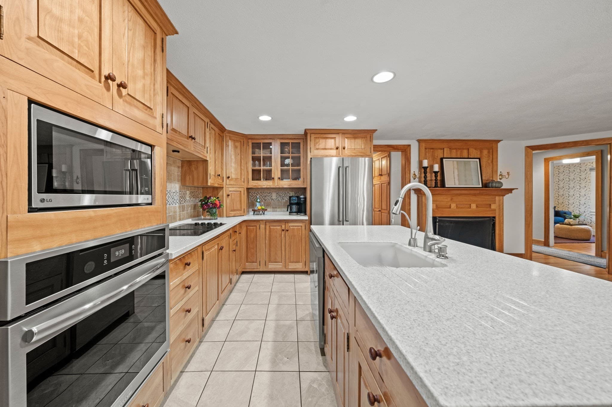 Single Family Residence at 54 Edward Ave, Lynnfield MA 01940, Lynnfield, photo 5 of 33