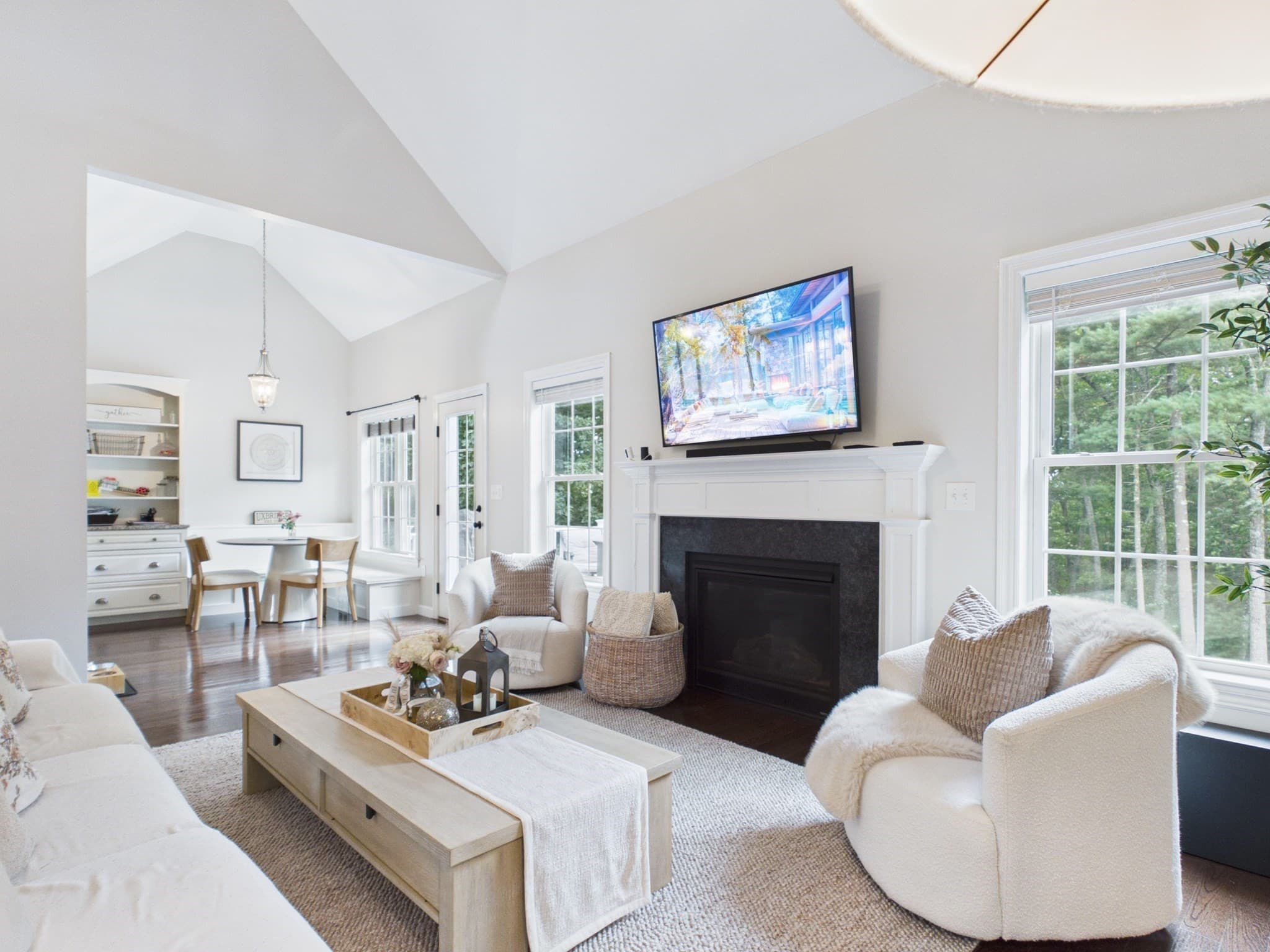 Single Family Residence at 16 Tabor Rd, Uxbridge MA 01569, Uxbridge, photo 13 of 41