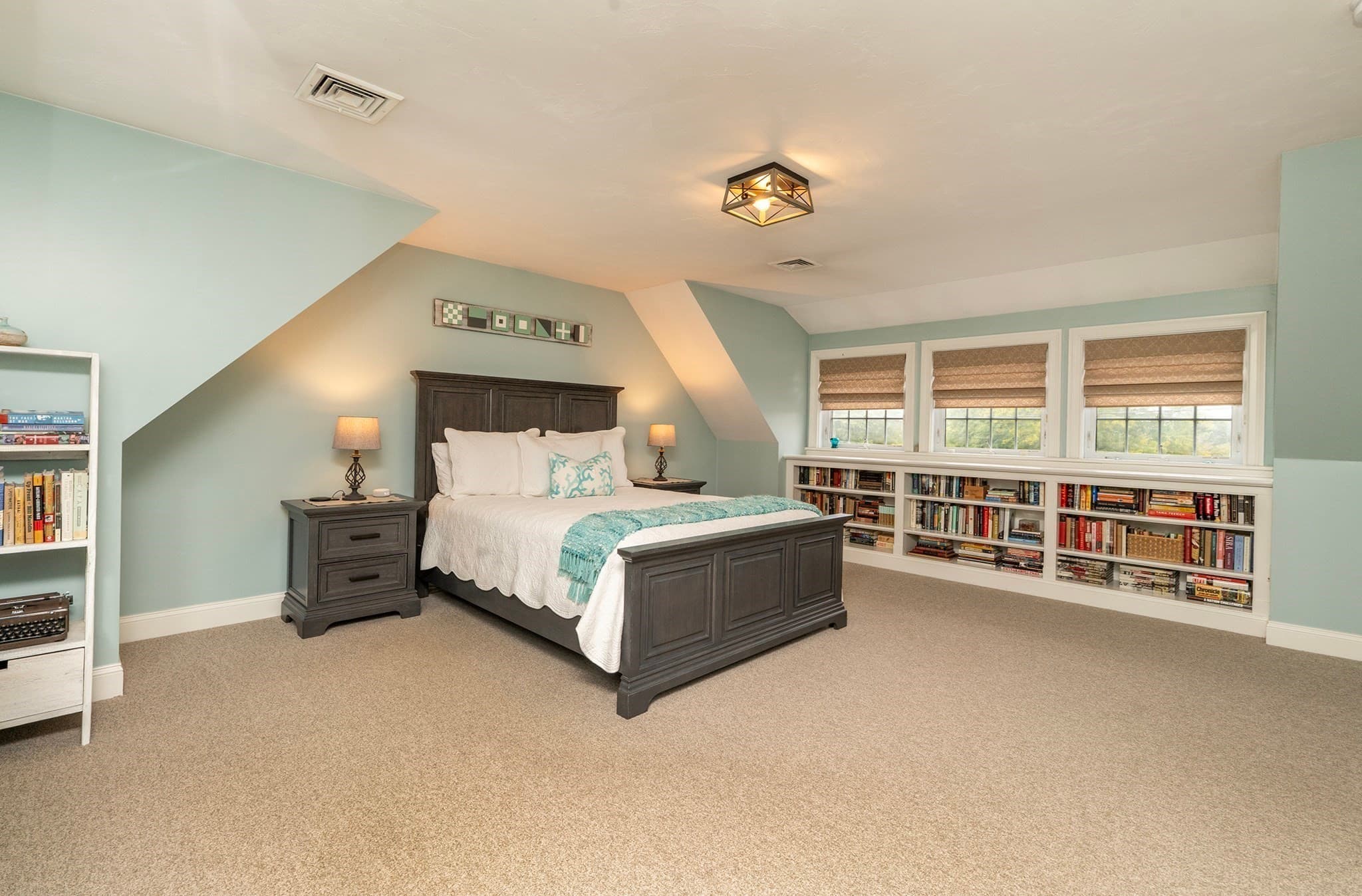 Single Family Residence at 210 Market St, Amesbury MA 01913, Amesbury, photo 9 of 28