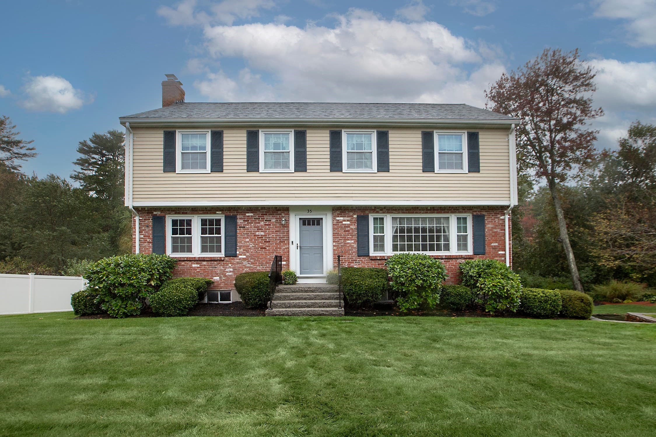 35 Kennel Hill Dr, Beverly MA 01915