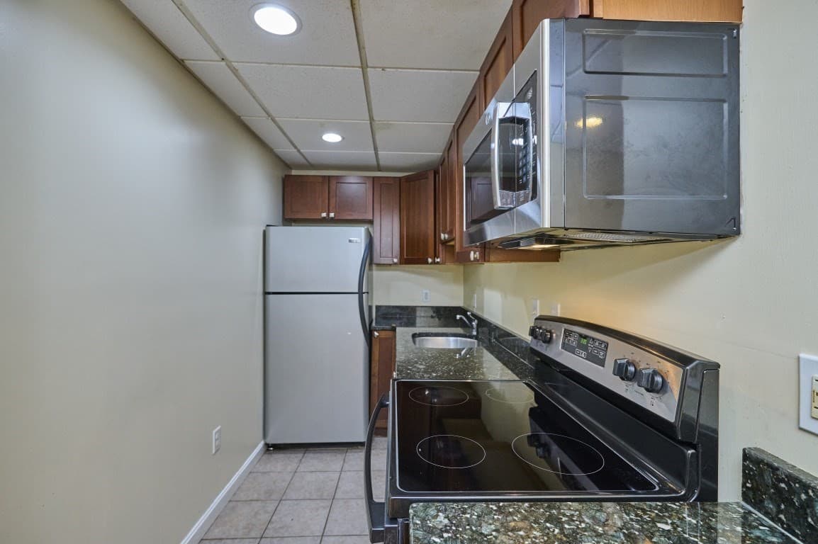 Condominium at 7 Lothian Rd # B, Boston MA 02135, Boston, photo 7 of 21
