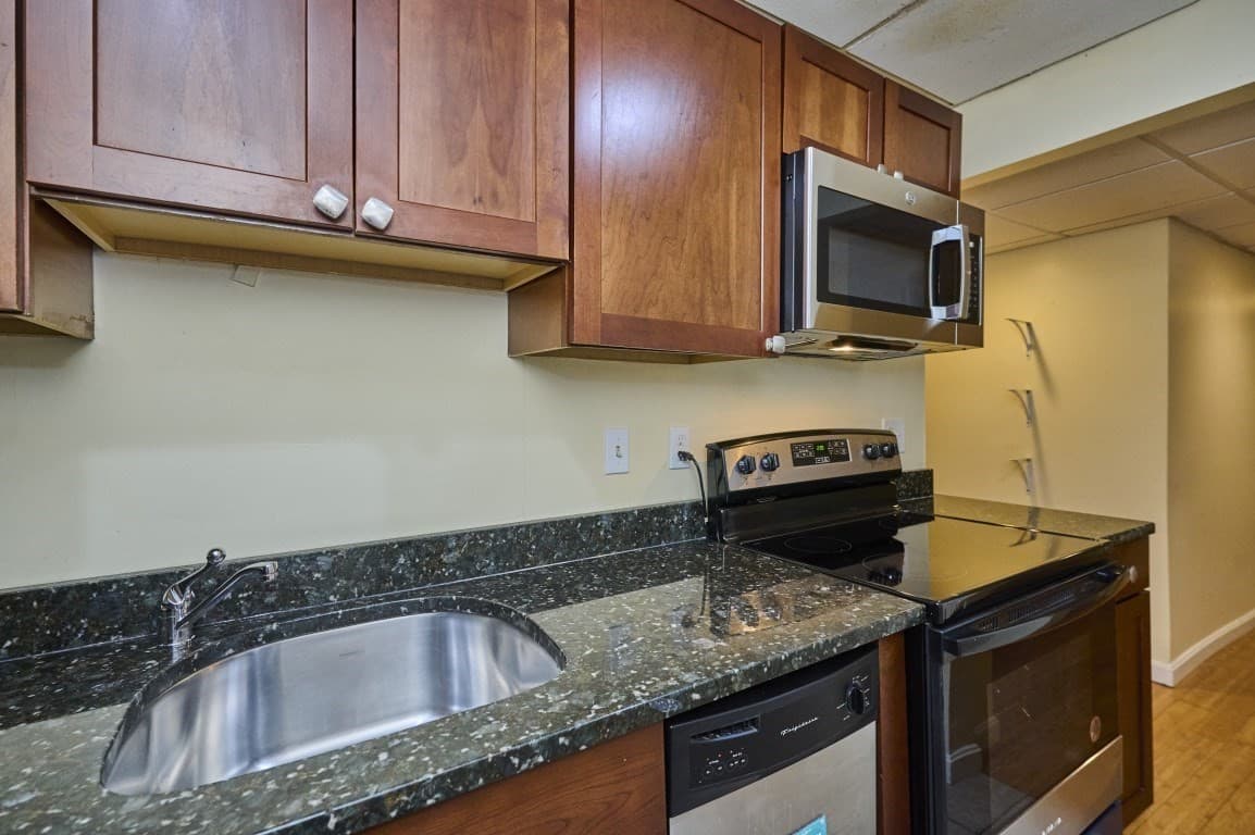 Condominium at 7 Lothian Rd # B, Boston MA 02135, Boston, photo 9 of 21