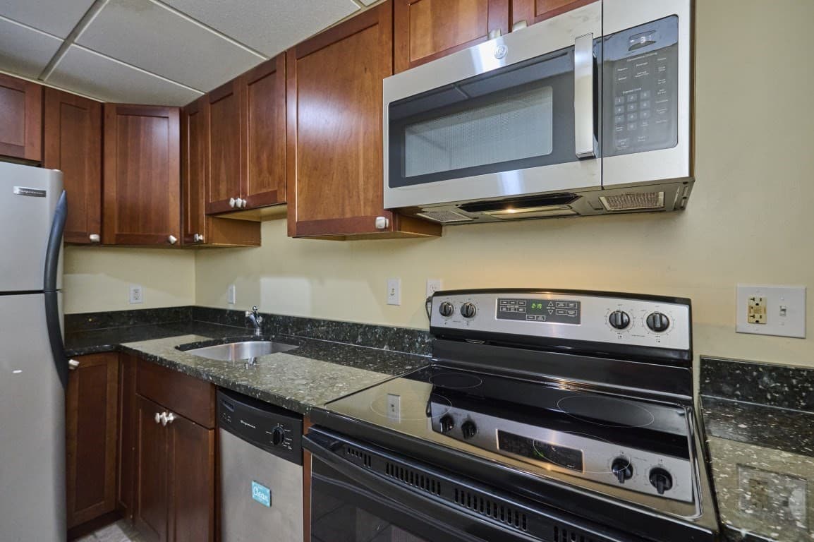 Condominium at 7 Lothian Rd # B, Boston MA 02135, Boston, photo 8 of 21
