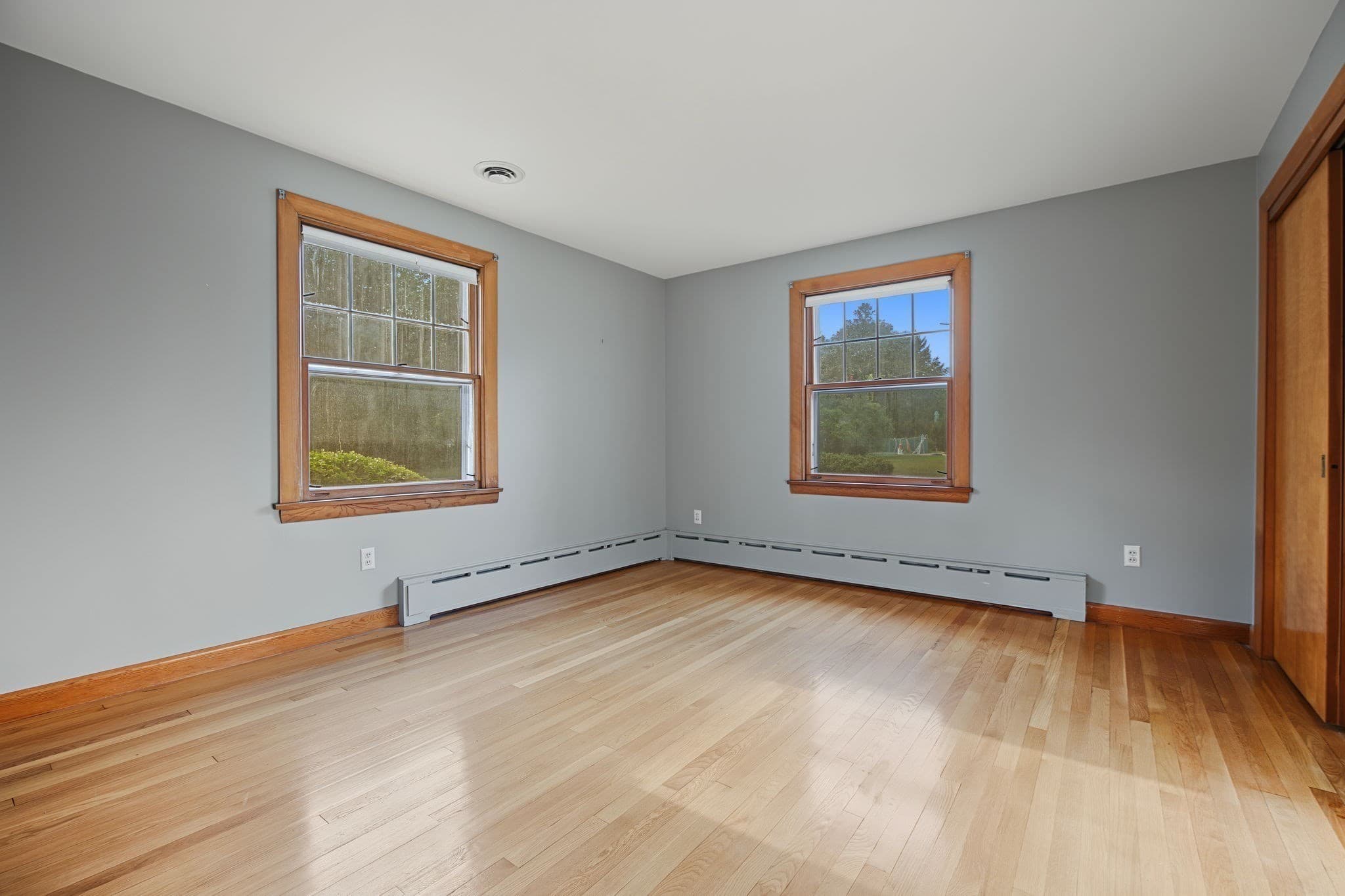 Single Family Residence at 1066 Main St, Haverhill MA 01830, Haverhill, photo 27 of 41