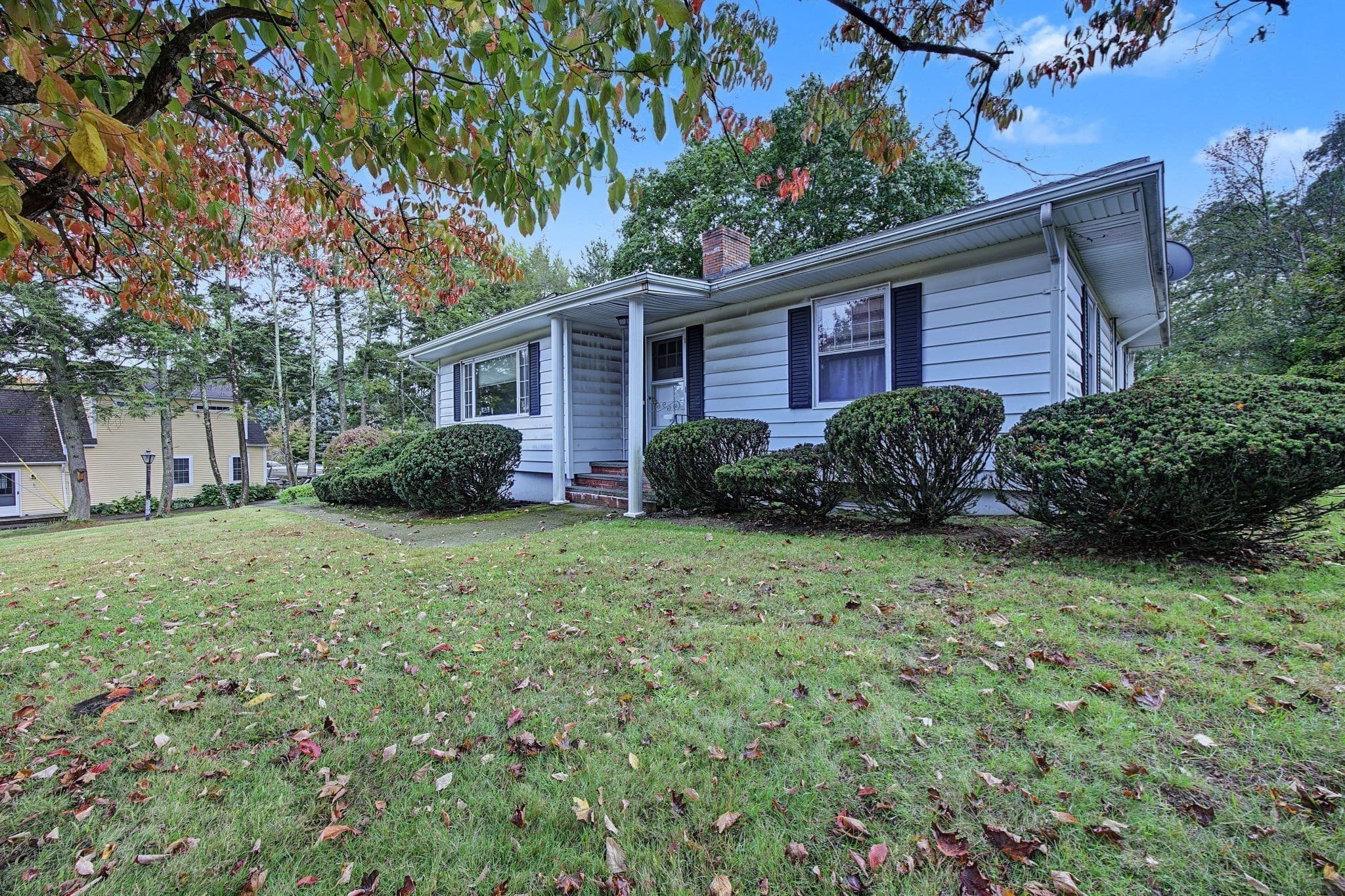 Single Family Residence at 1066 Main St, Haverhill MA 01830, Haverhill, photo 6 of 41