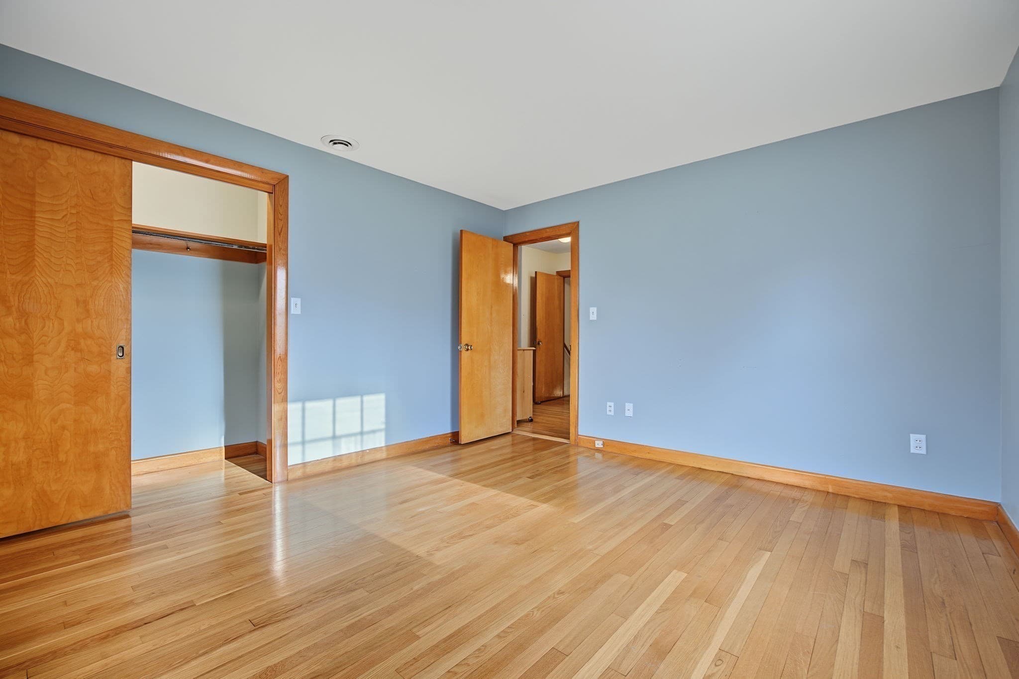 Single Family Residence at 1066 Main St, Haverhill MA 01830, Haverhill, photo 28 of 41