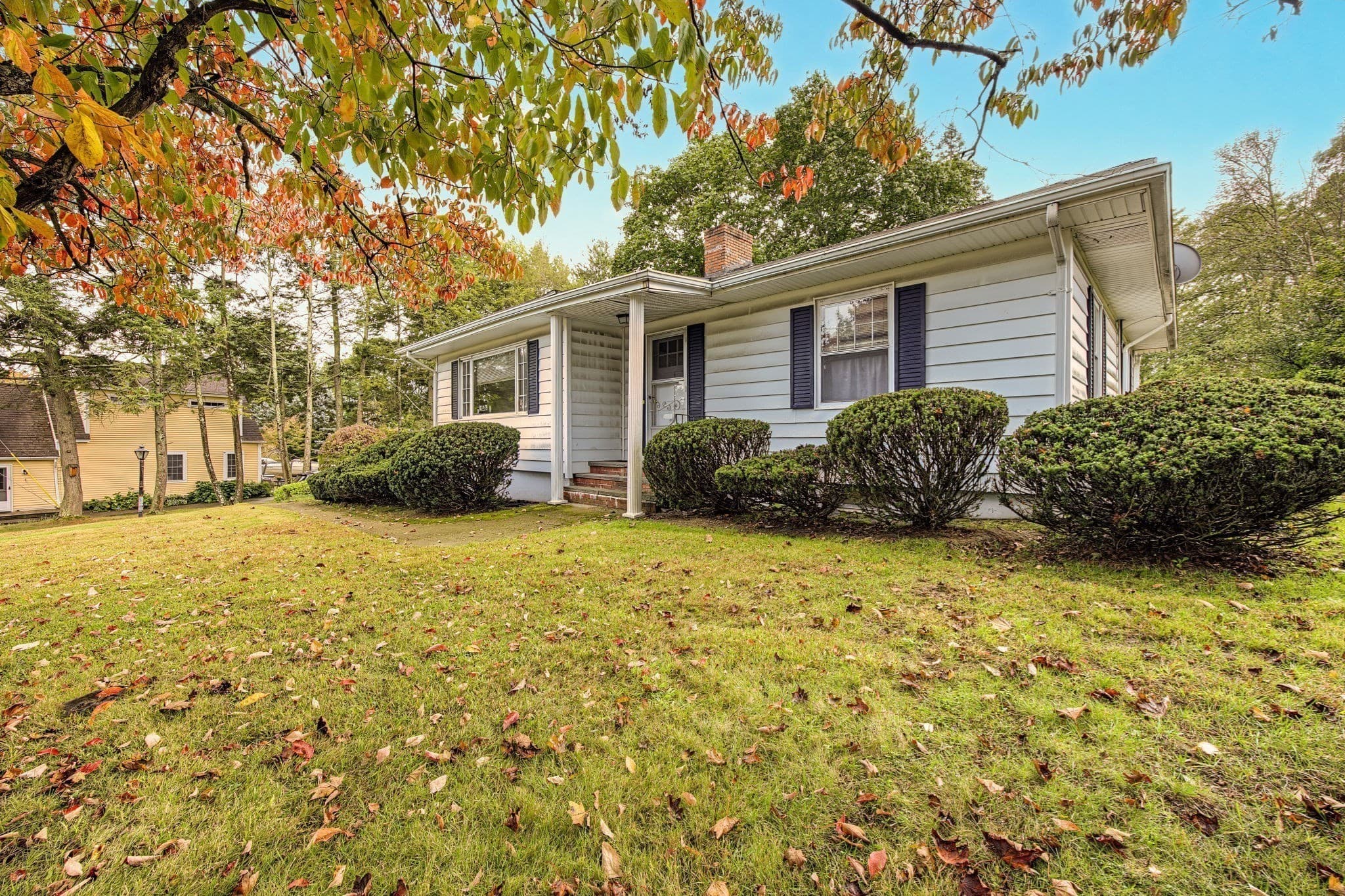 Single Family Residence at 1066 Main St, Haverhill MA 01830, Haverhill, photo 10 of 41