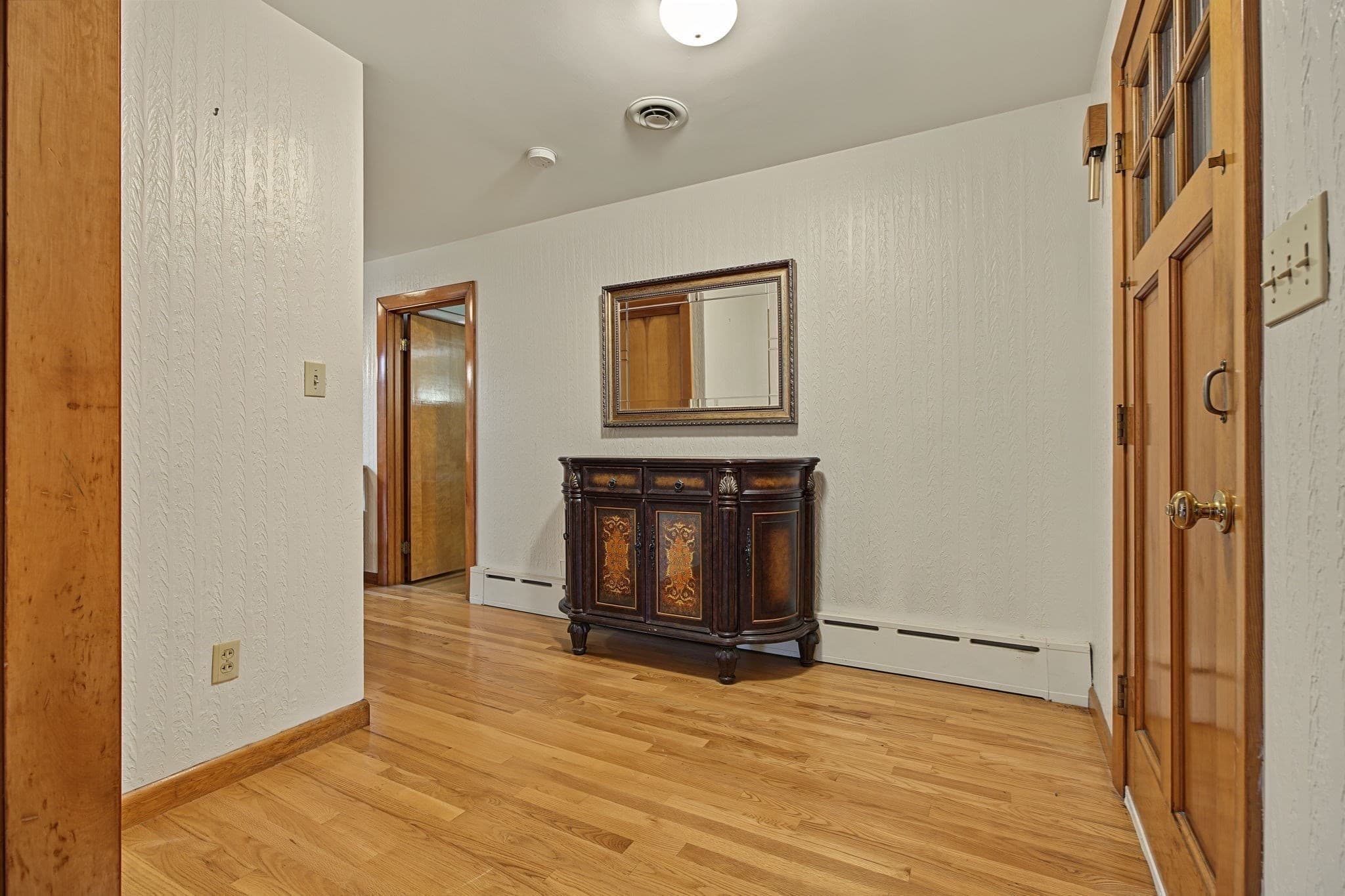 Single Family Residence at 1066 Main St, Haverhill MA 01830, Haverhill, photo 18 of 41