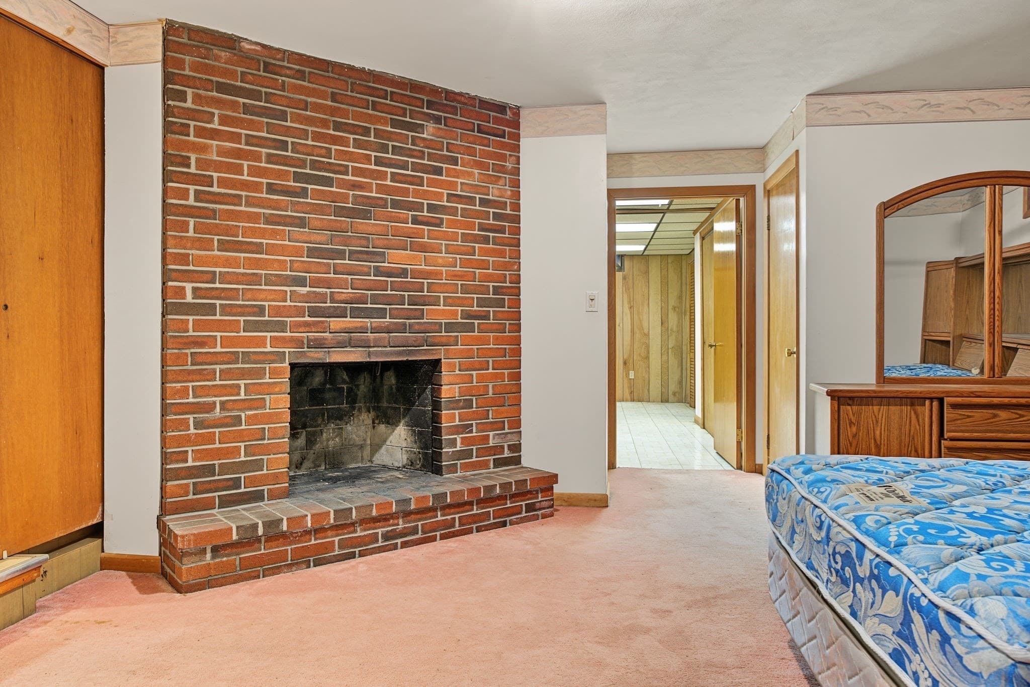 Single Family Residence at 1066 Main St, Haverhill MA 01830, Haverhill, photo 35 of 41