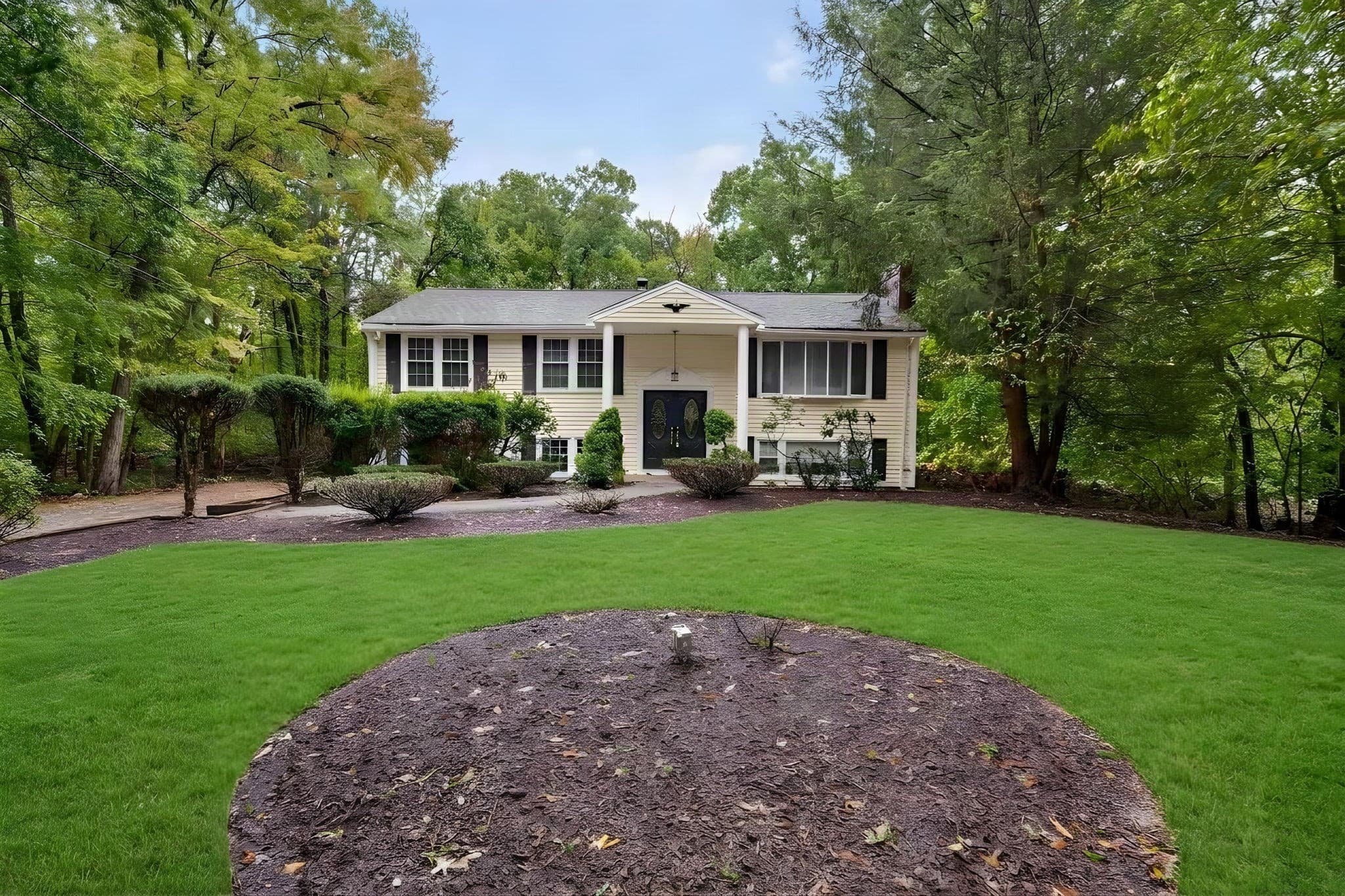 Single Family Residence at 8 Allen Rd, Easton MA 02356, Easton, photo 3 of 30